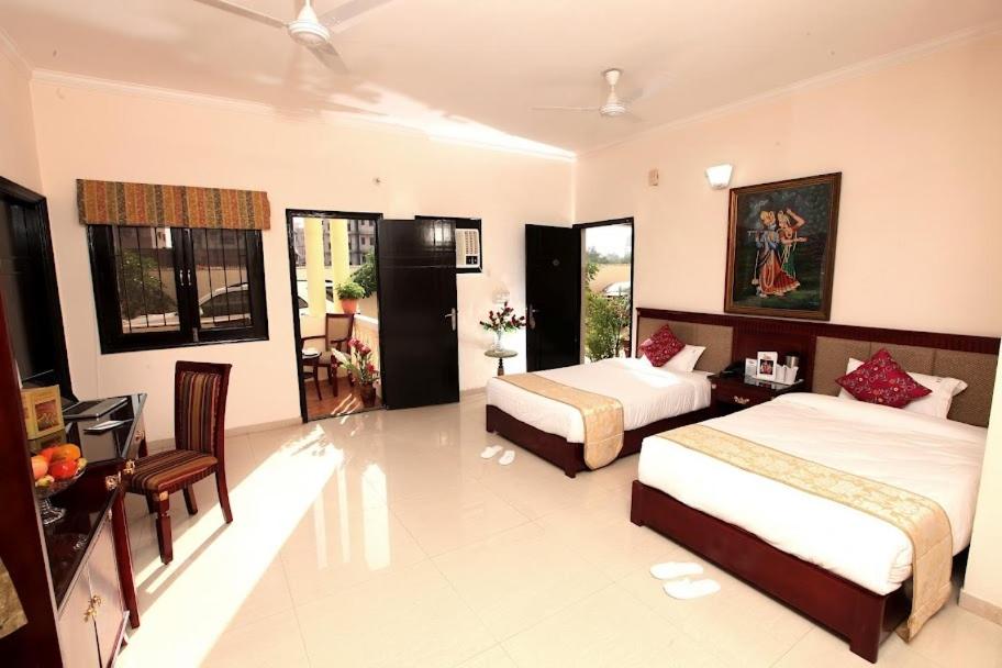 Executive Double Room - Photo 8