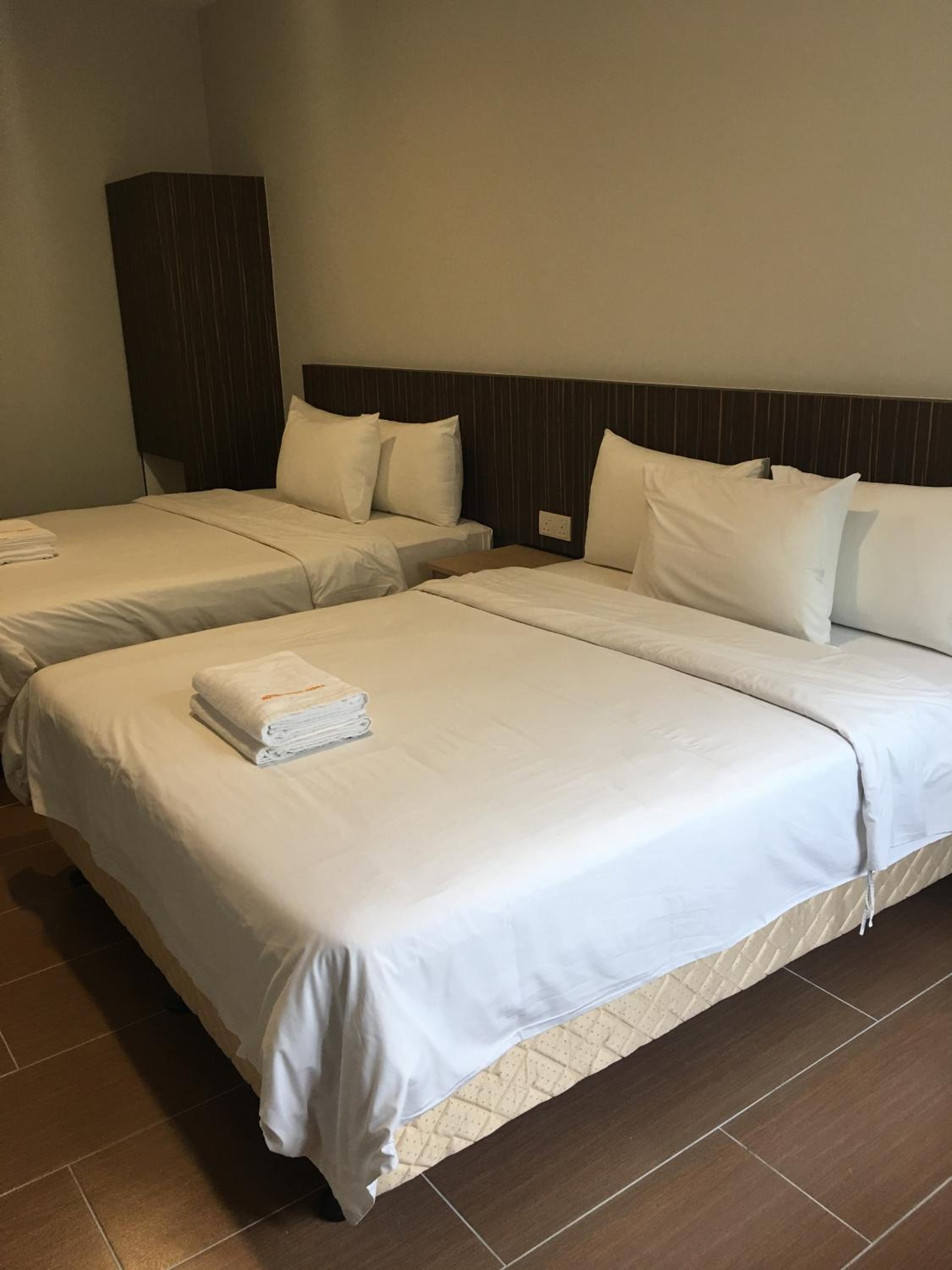 Deluxe Family Suite photo 2