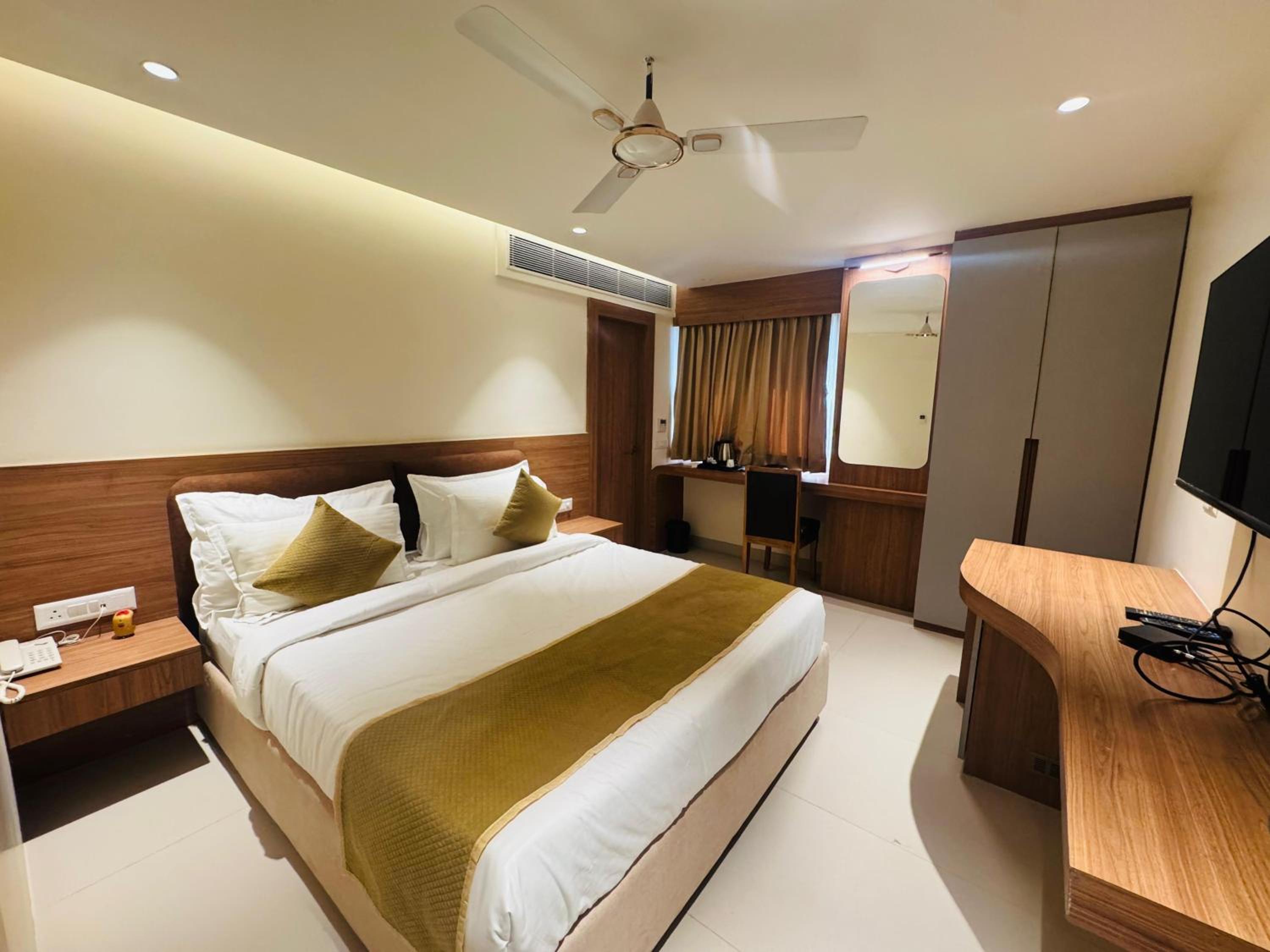 Queen Room