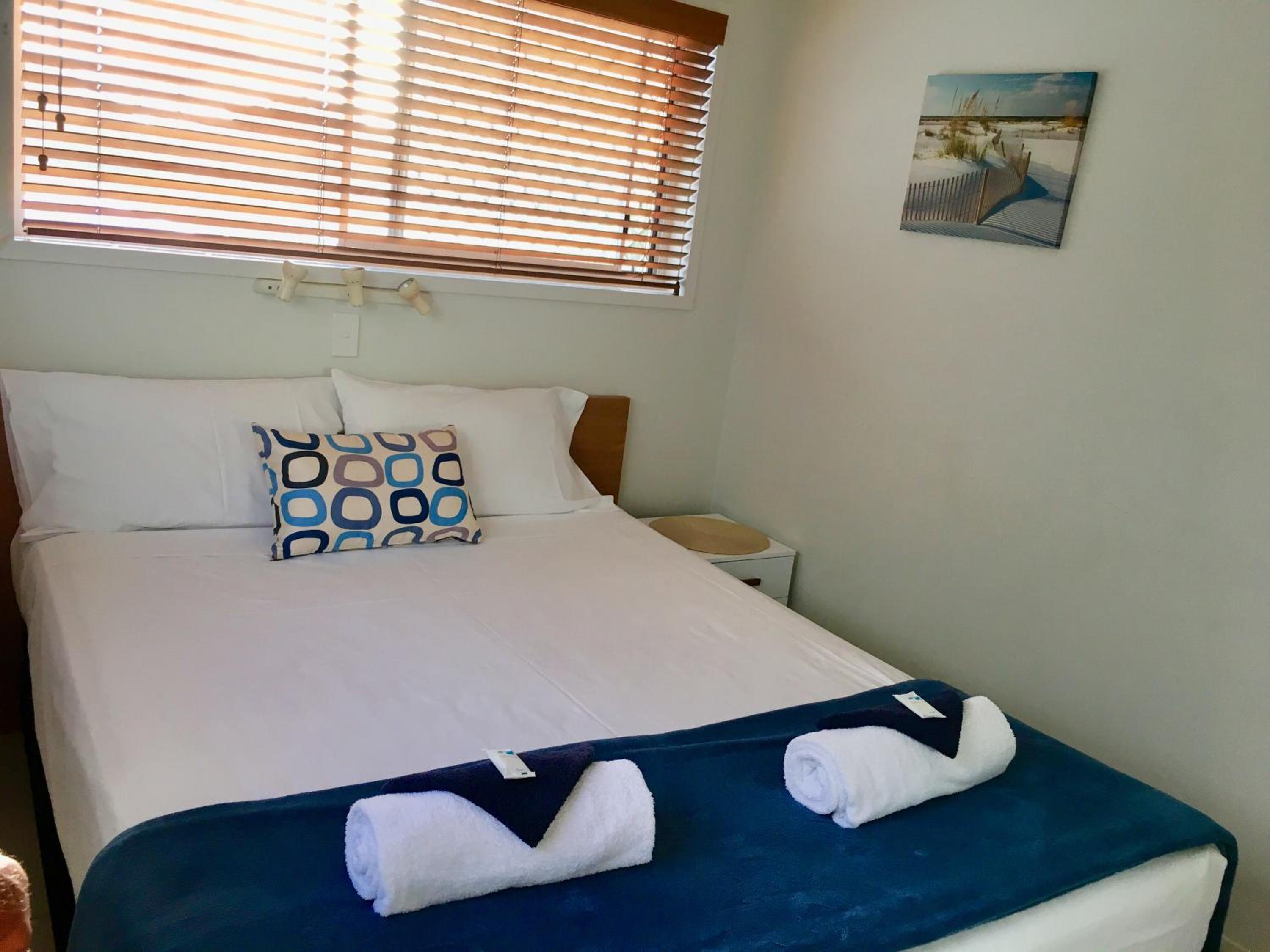 2 Bedroom Beachside Apartment photo 1