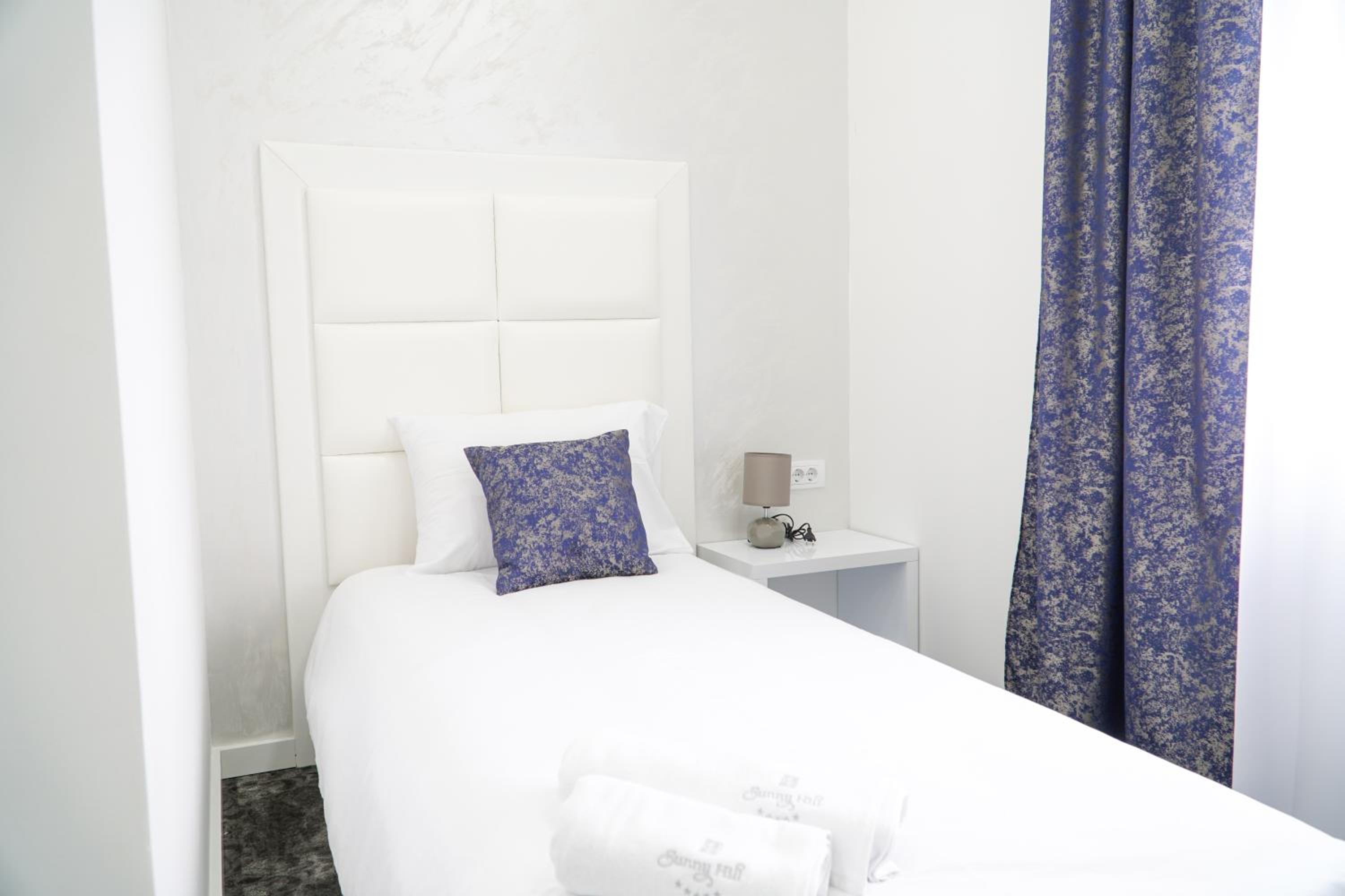 Deluxe Twin Room photo 2