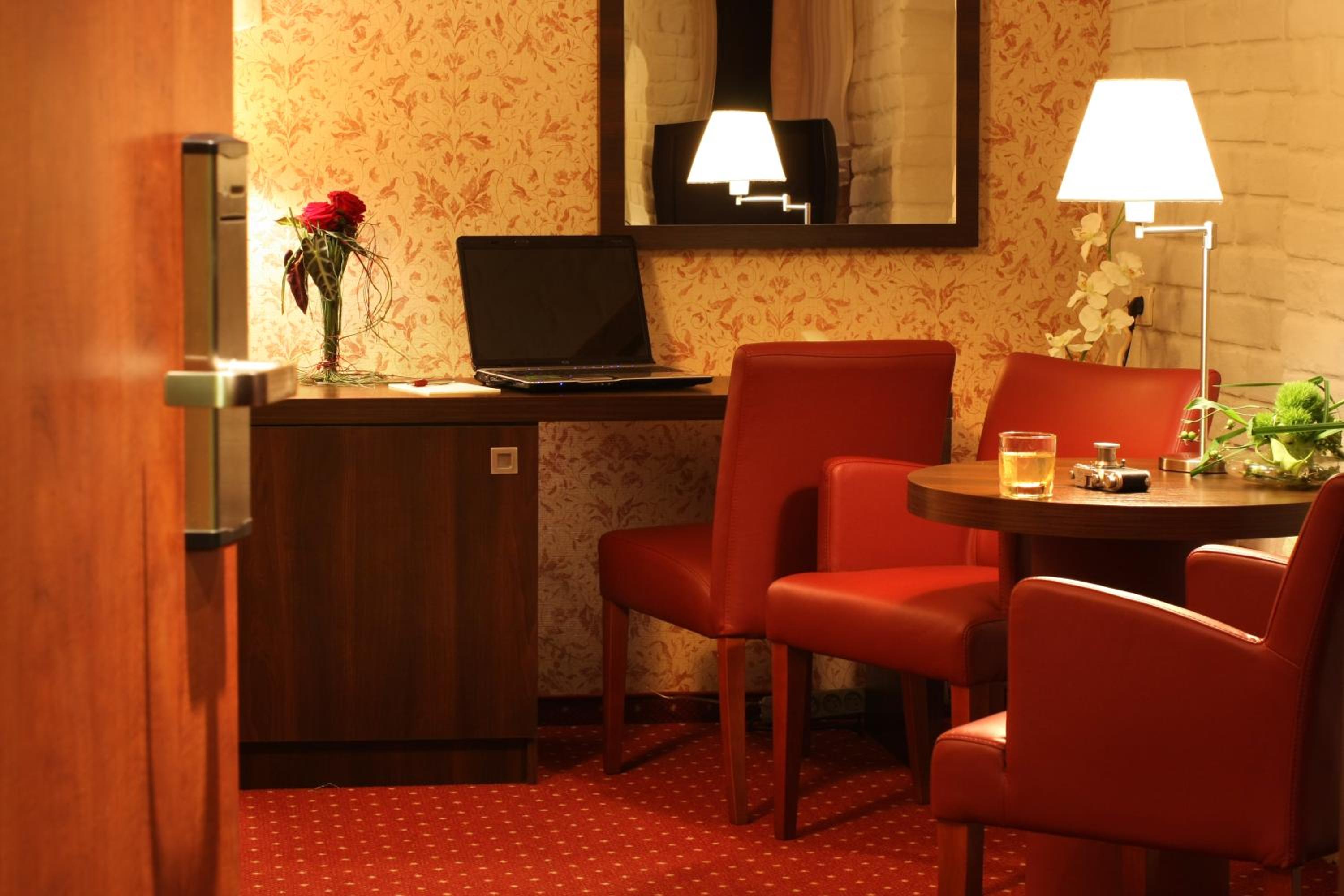 Single Room photo 2