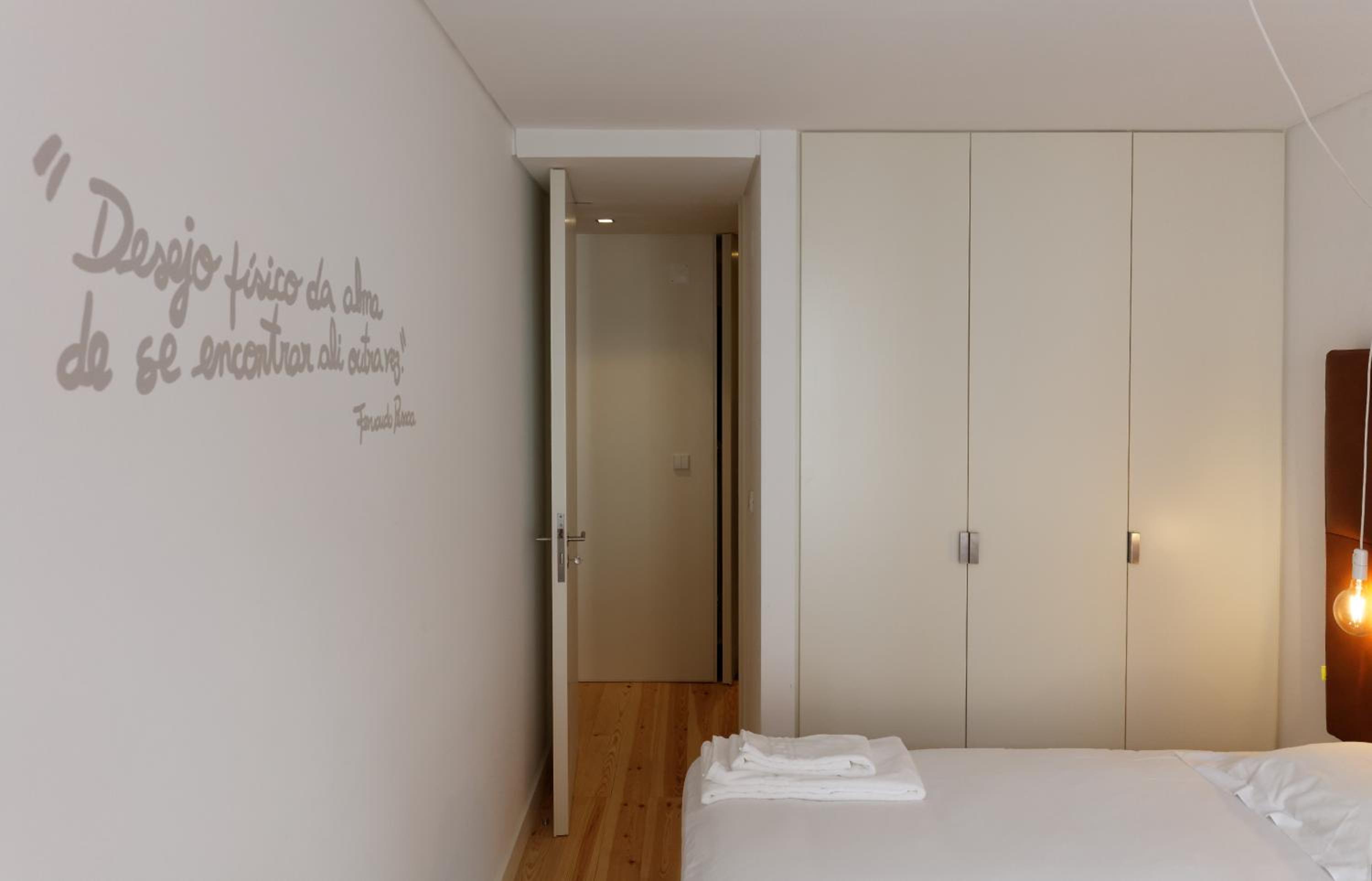 Three-Bedroom Apartment photo 2