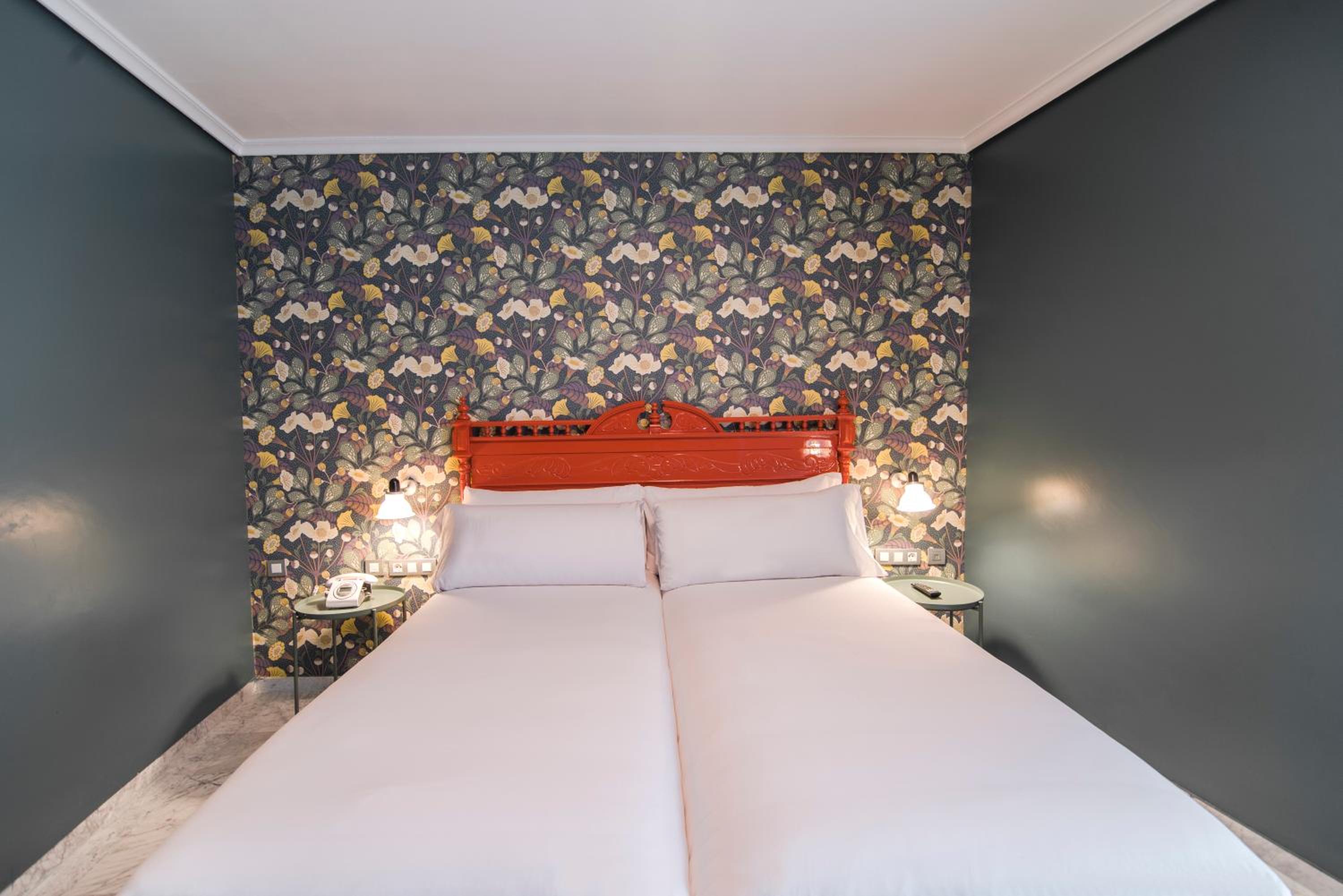 Double Room - Photo 6