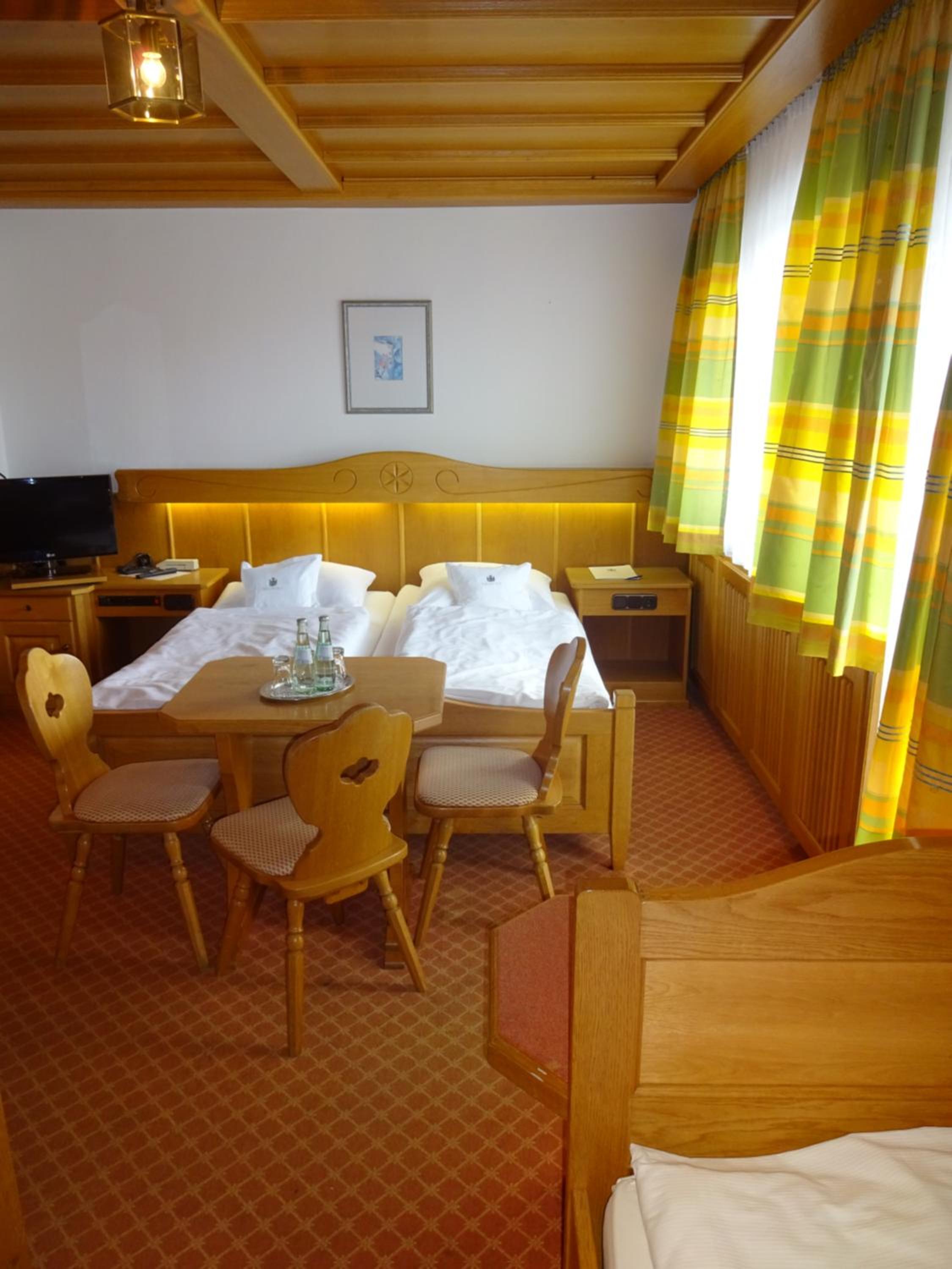 Standard Triple Room photo 2