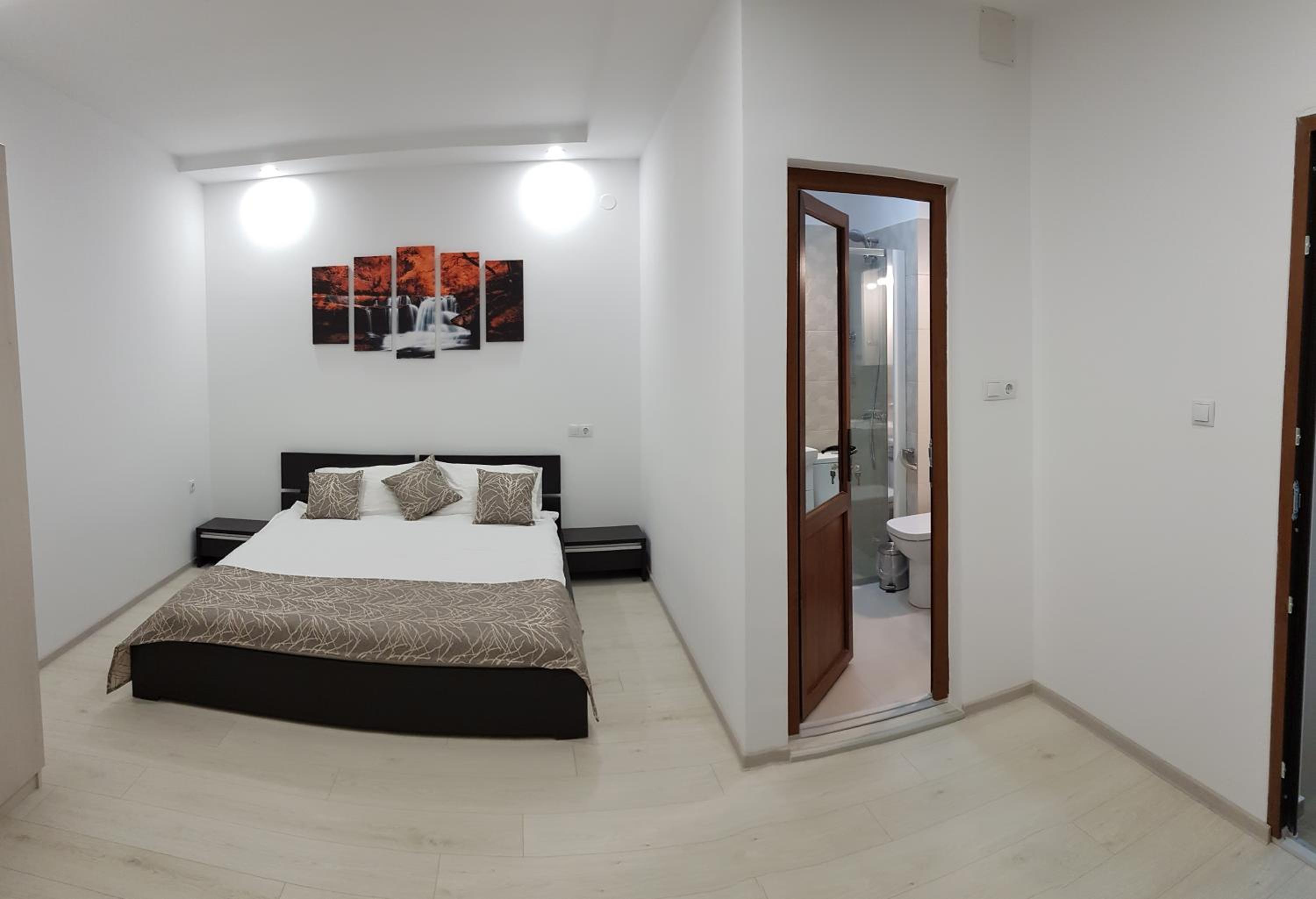 Deluxe Double Room - Photo 1