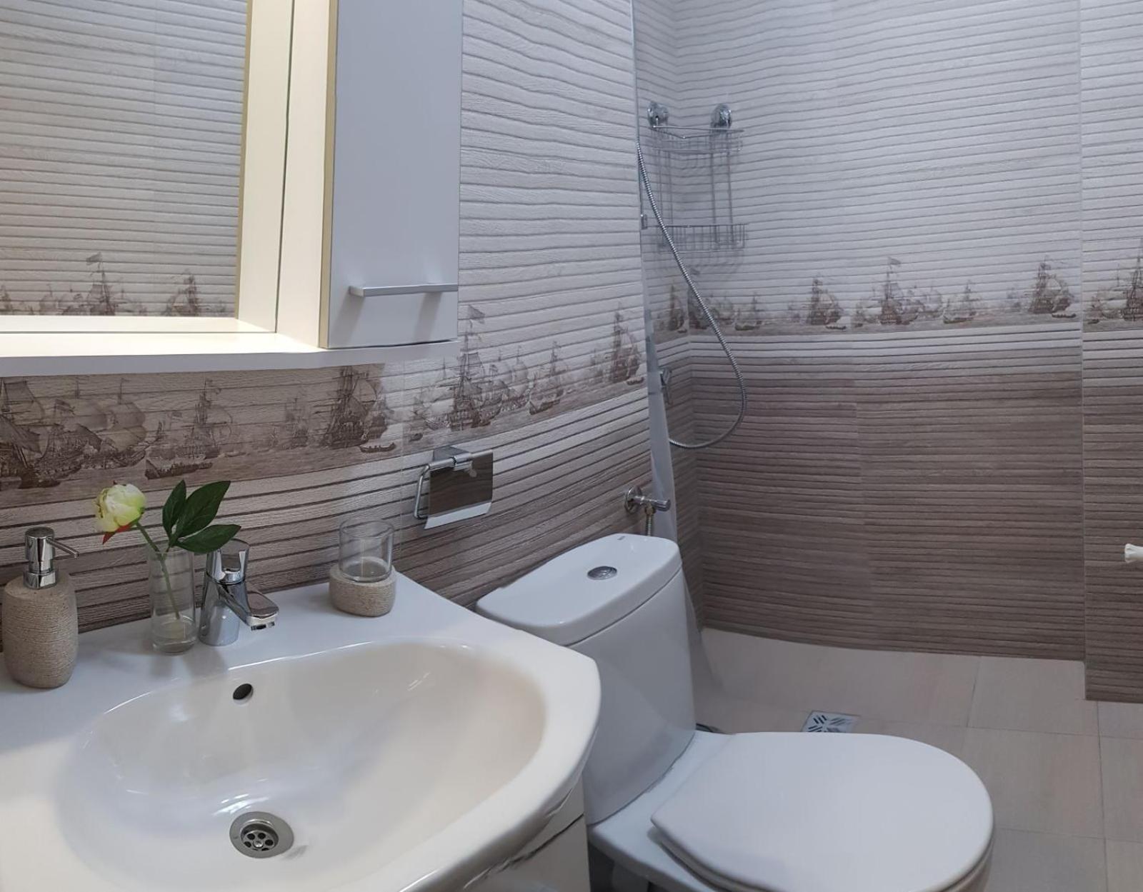 Budget Double Room - Photo 5