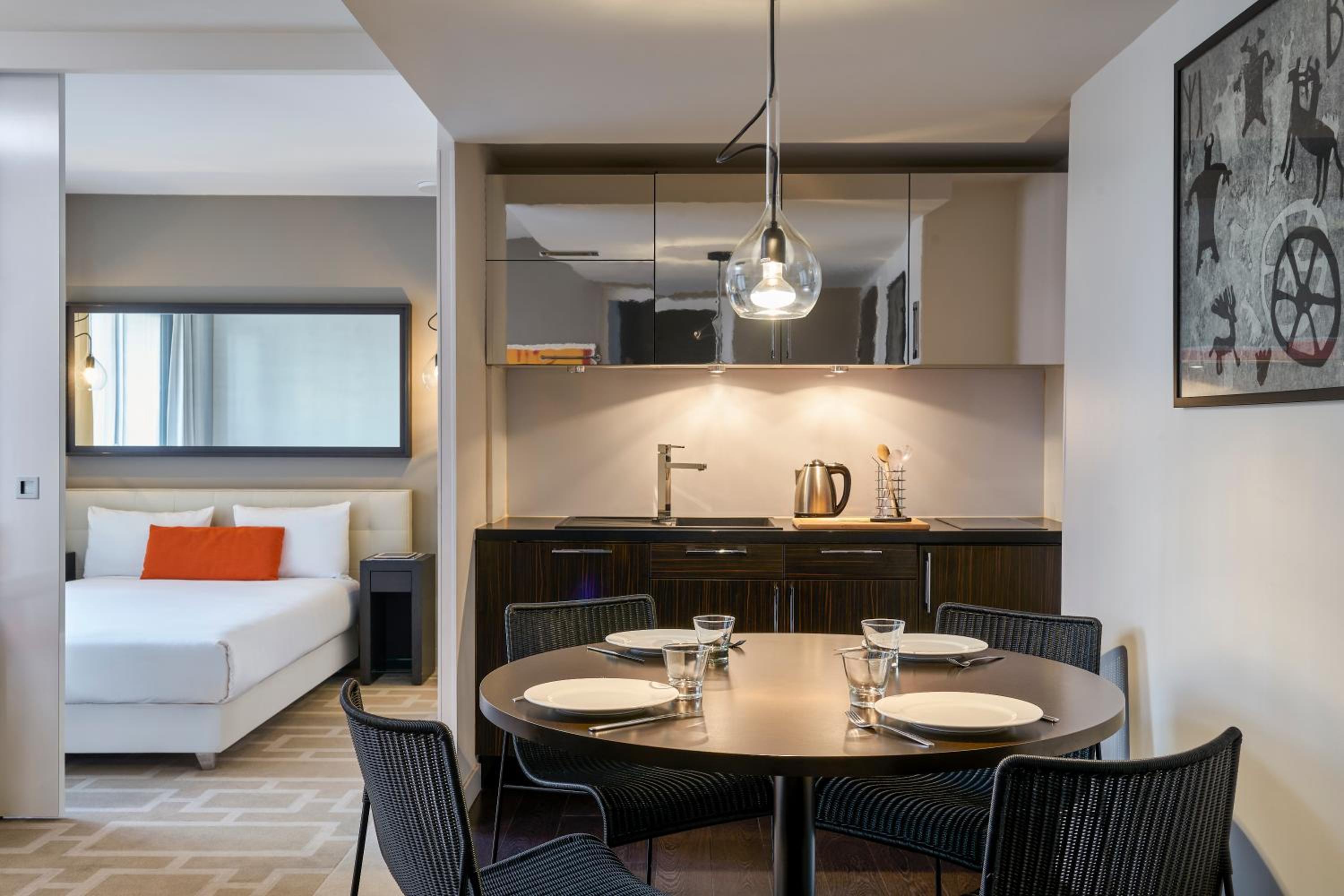 One-Bedroom Apartment - Photo 5