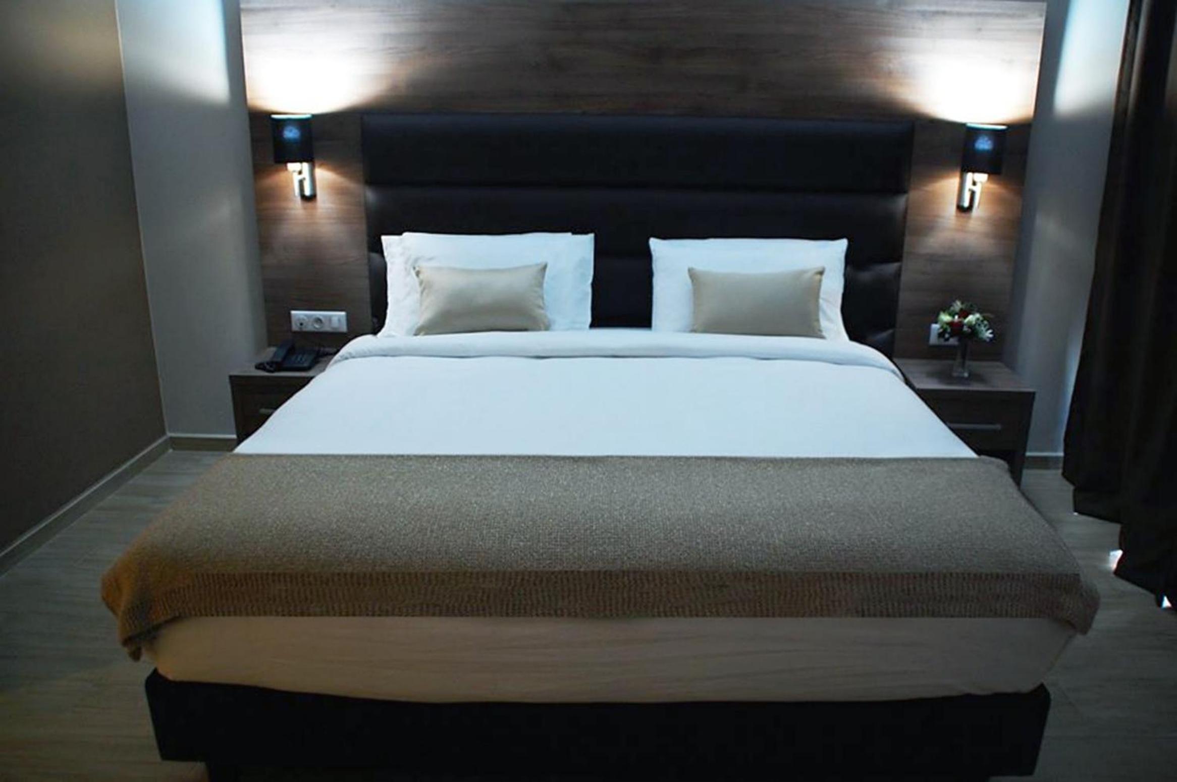 Queen Room photo 3