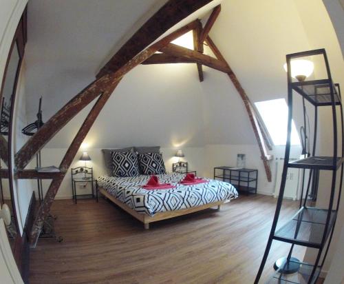 Deluxe Queen Suite photo 1