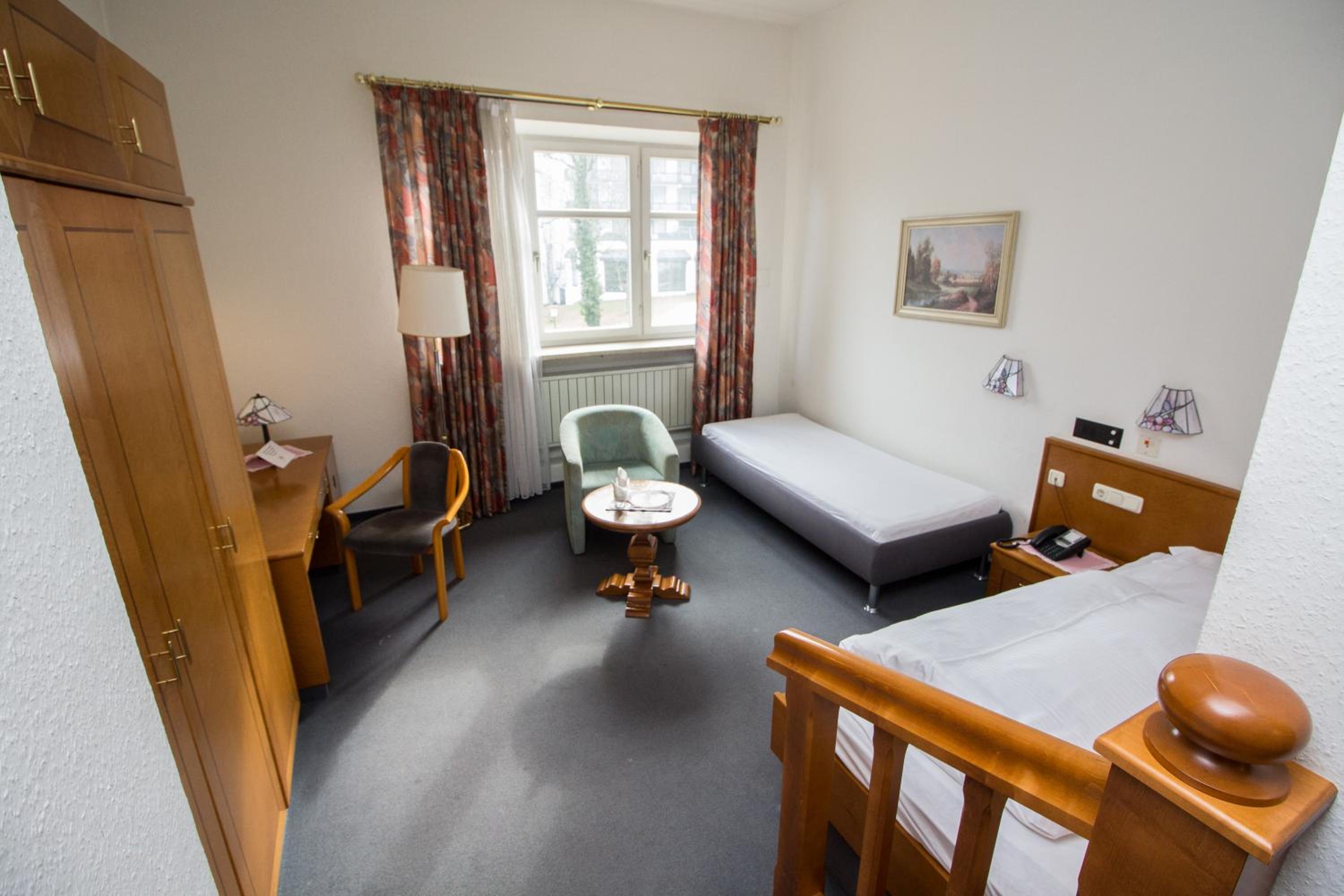 Standard Twin Room photo 3