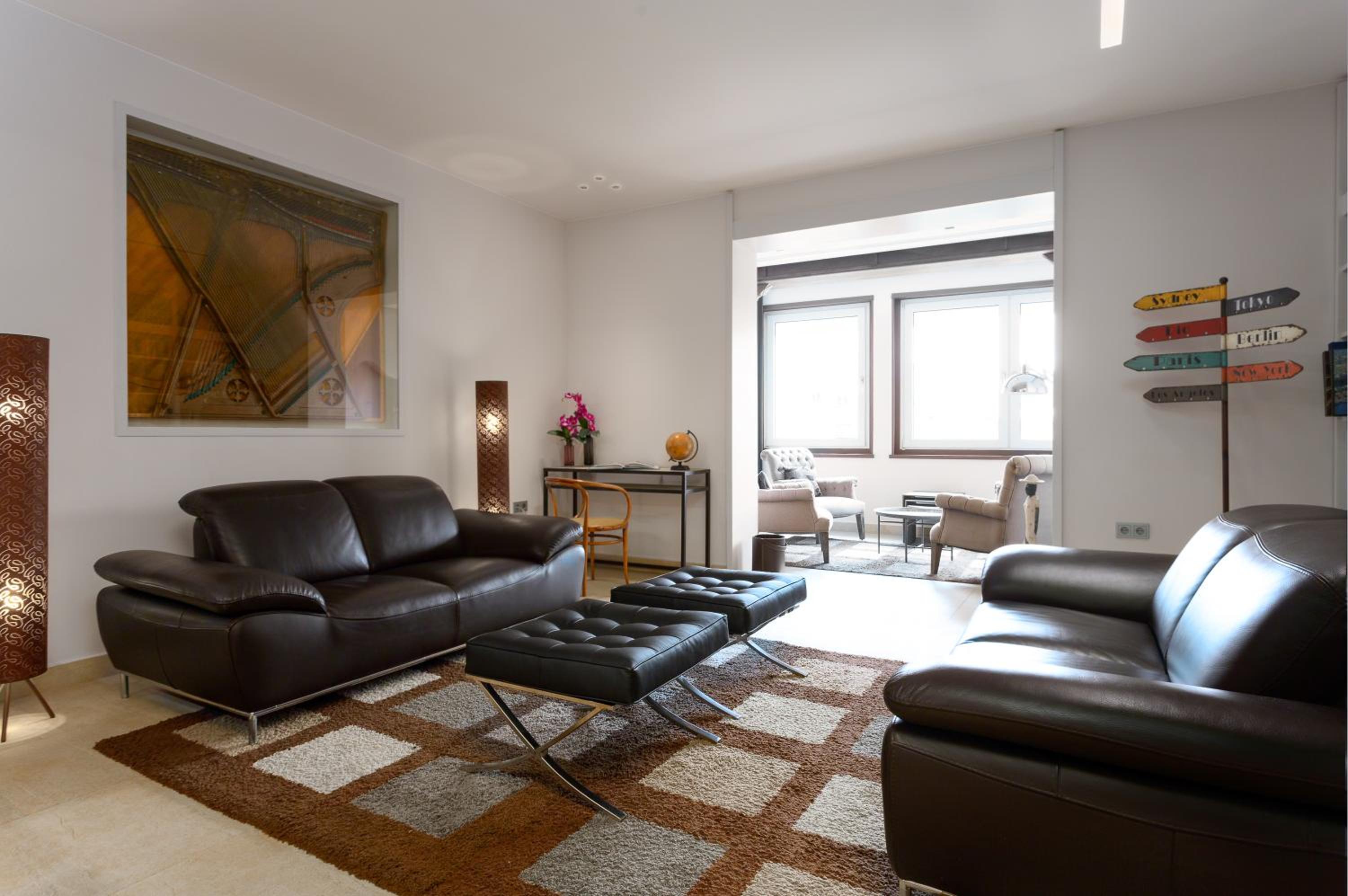 Superior Six-Bedroom Apartment photo 3