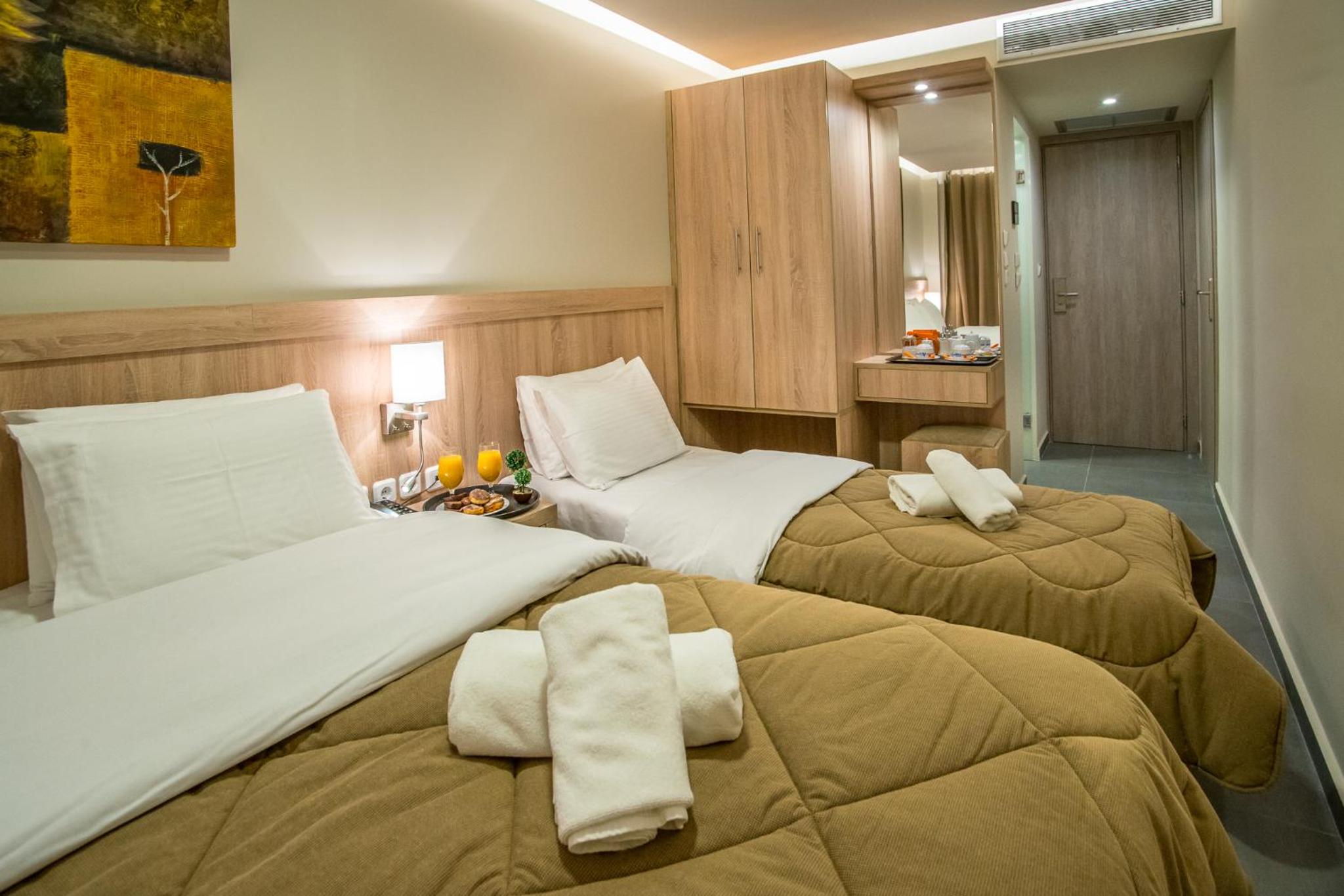 Deluxe Triple Room photo 3