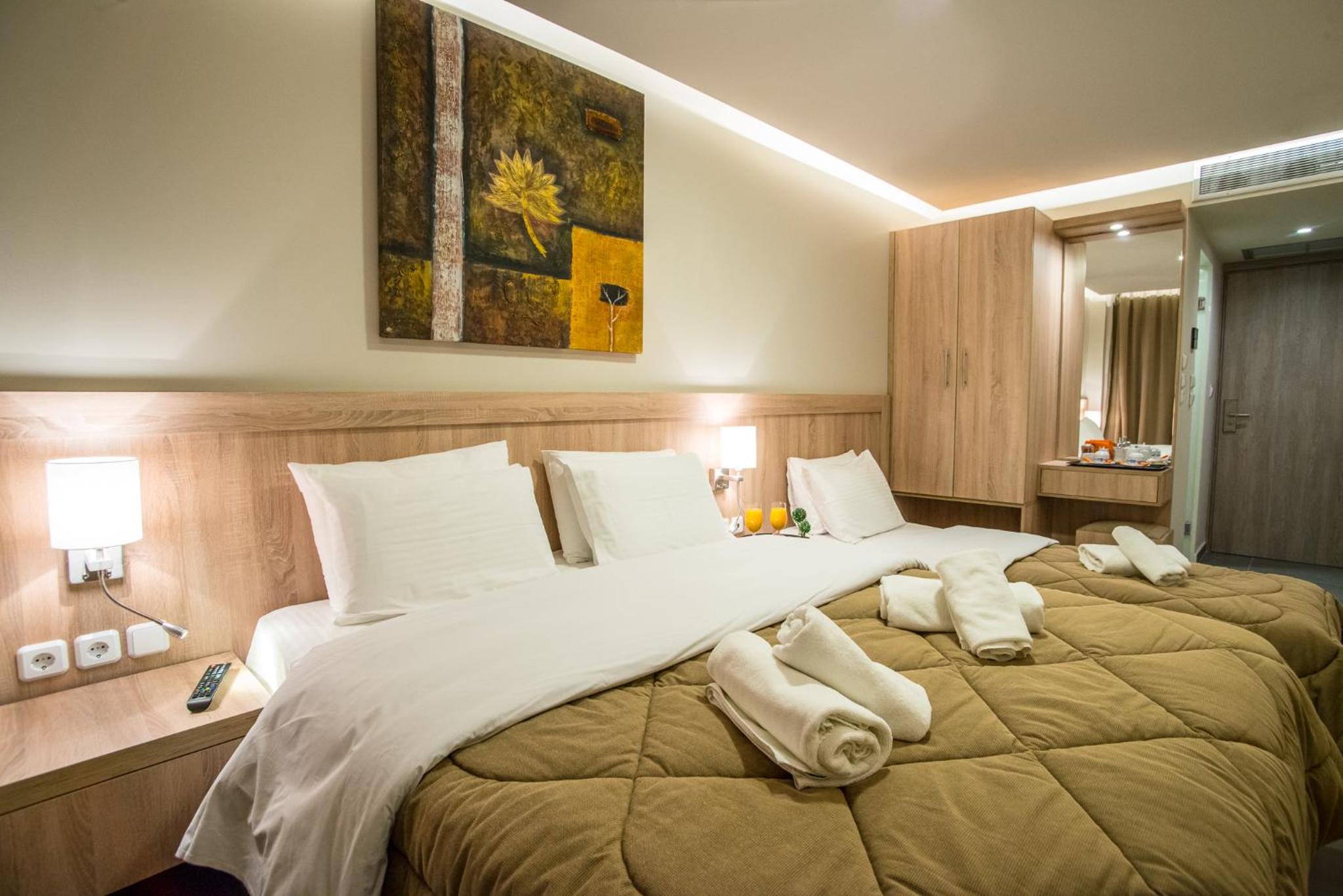 Deluxe Triple Room