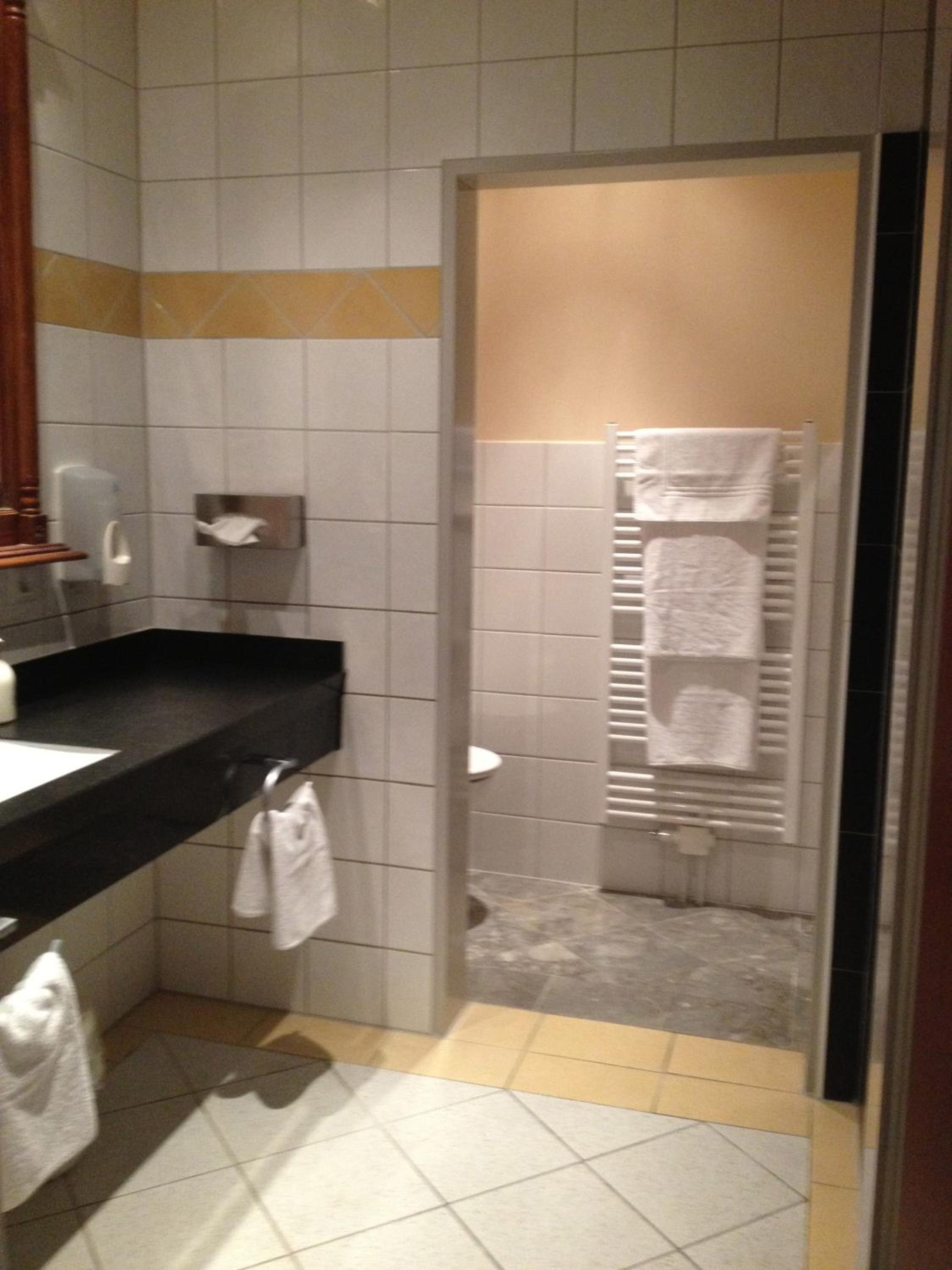 Standard Double Room - Photo 2