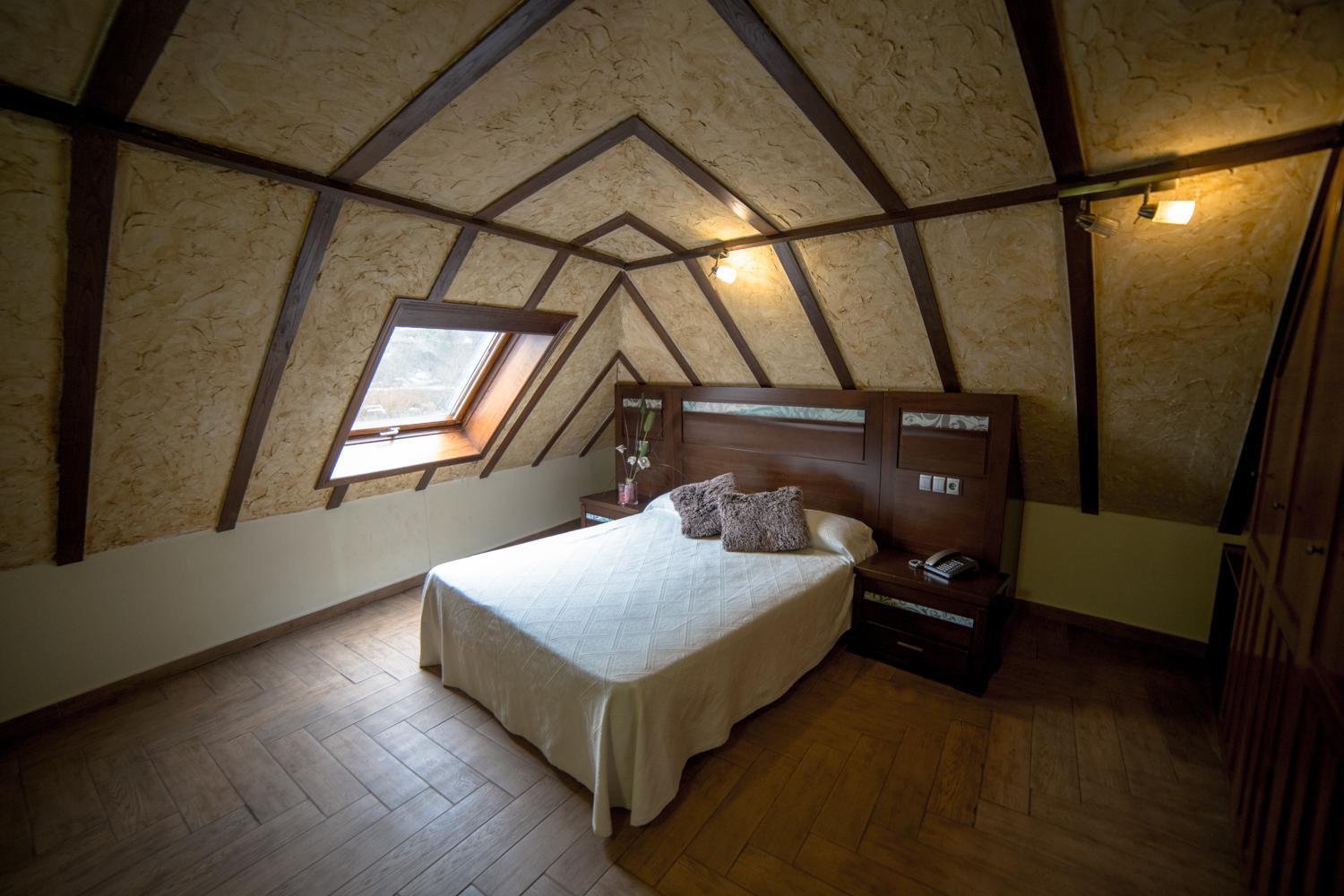 Habitación Queen con Bañera de Hidromasaje