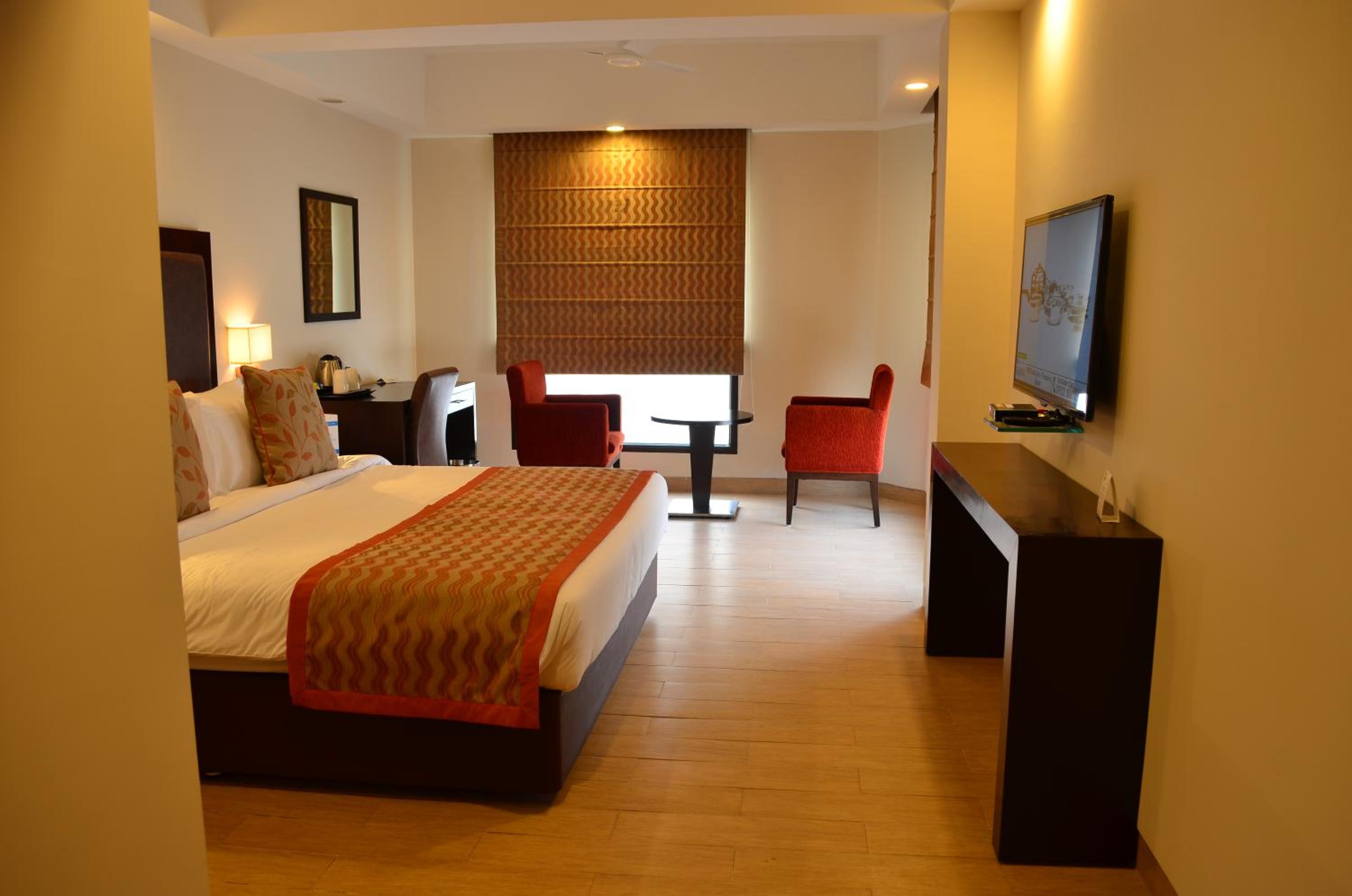 Superior Deluxe Double or Twin Room  photo 3