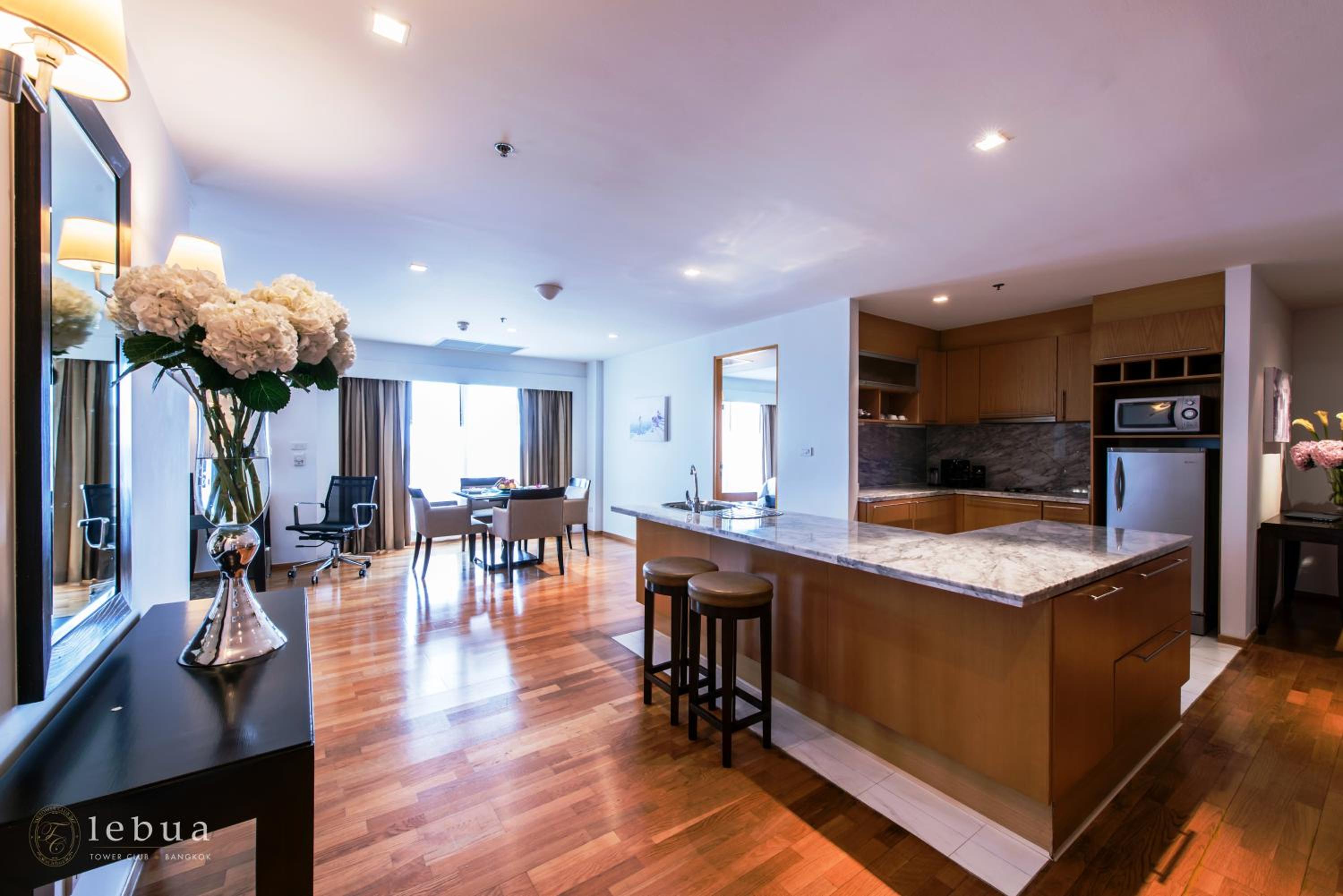 Tower Club Suite 2 Bedroom with Lounge
