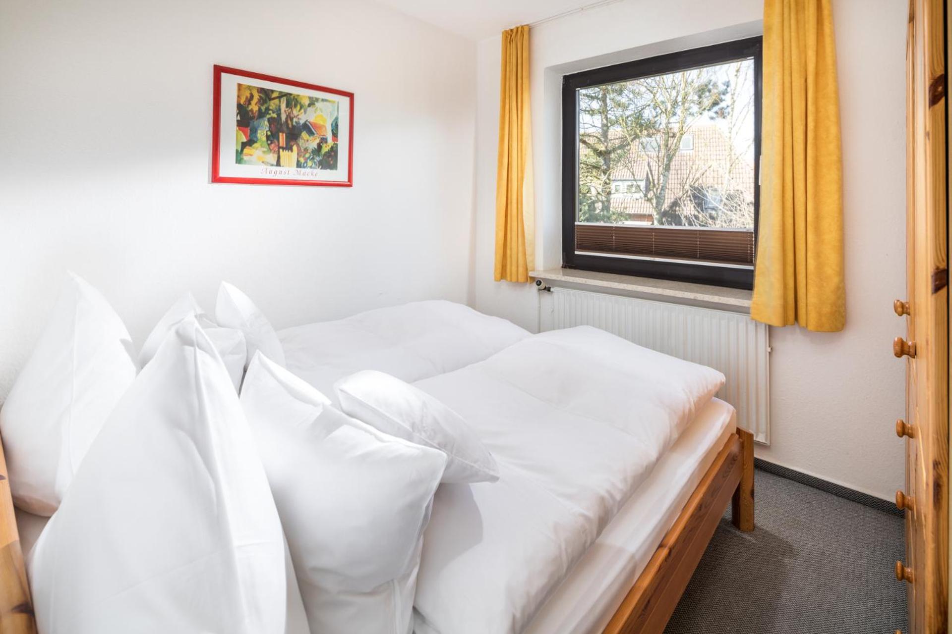 One-Bedroom Apartment - Photo 13