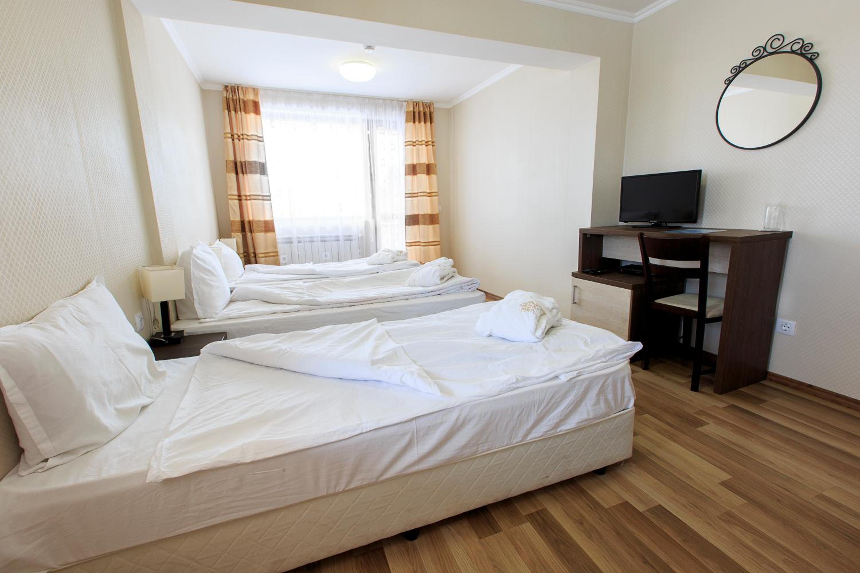 Triple Room with Mountain View