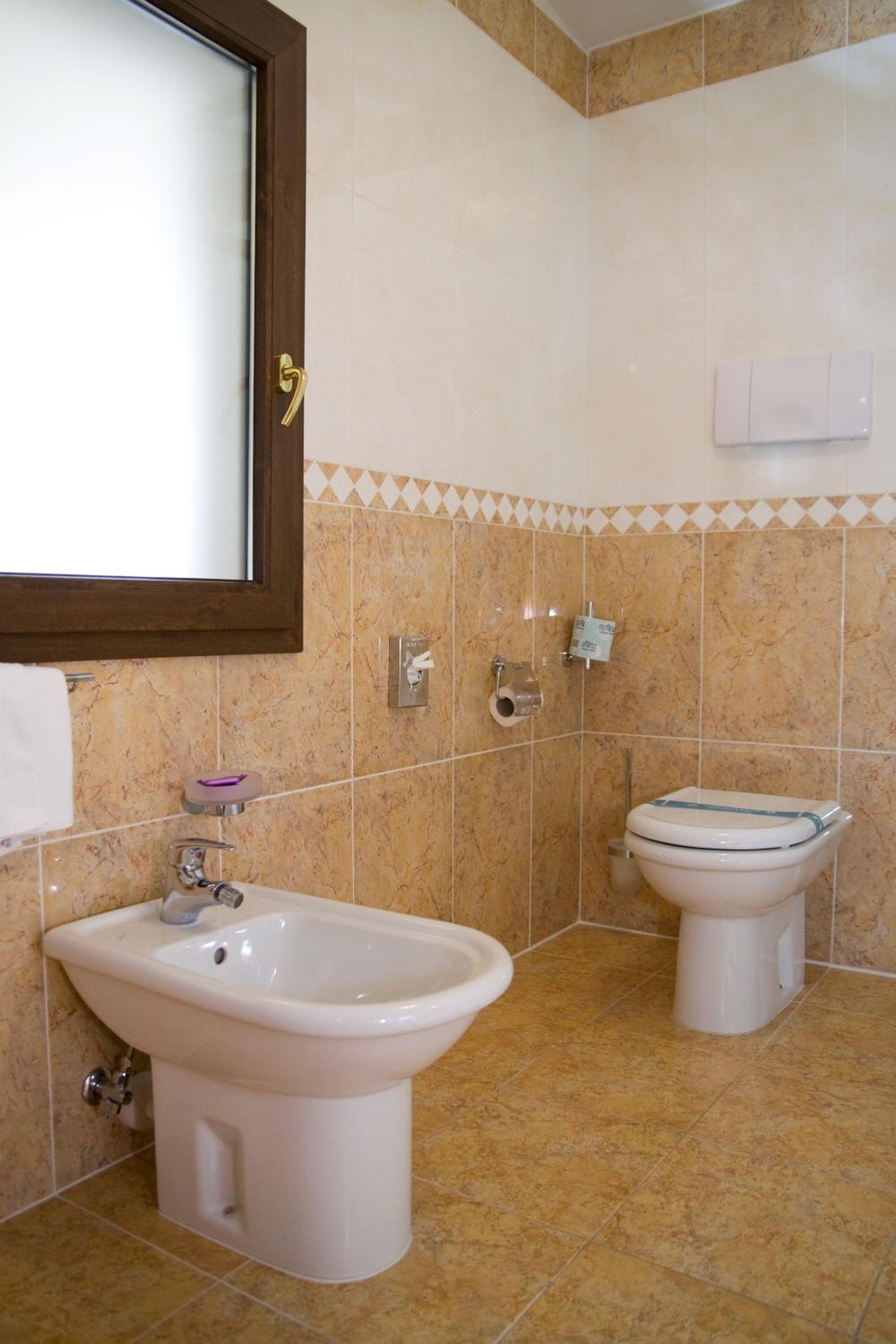 Superior Double Room - Photo 8