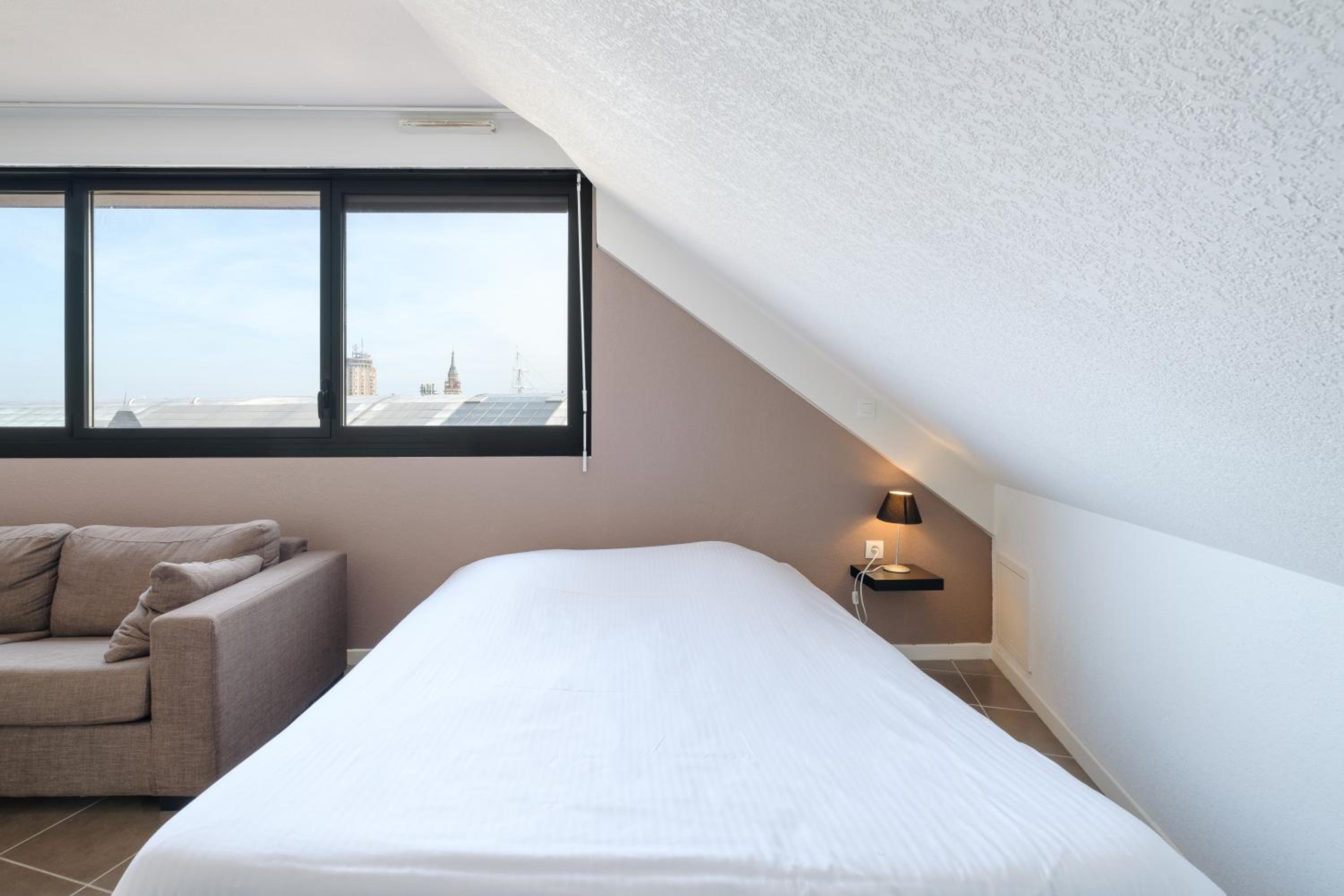 Economic Studio (3 Single Beds)