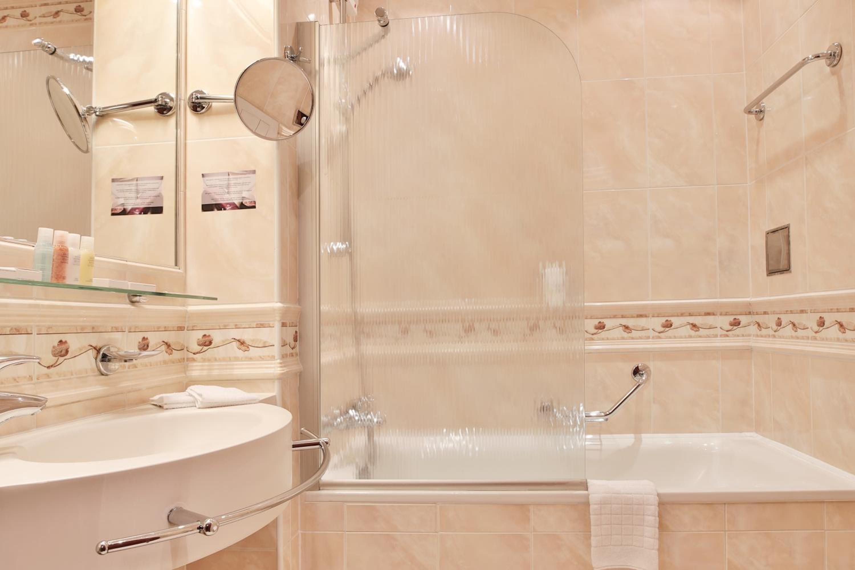 Special Offer - Superior Double or Twin Room with Romantic Package