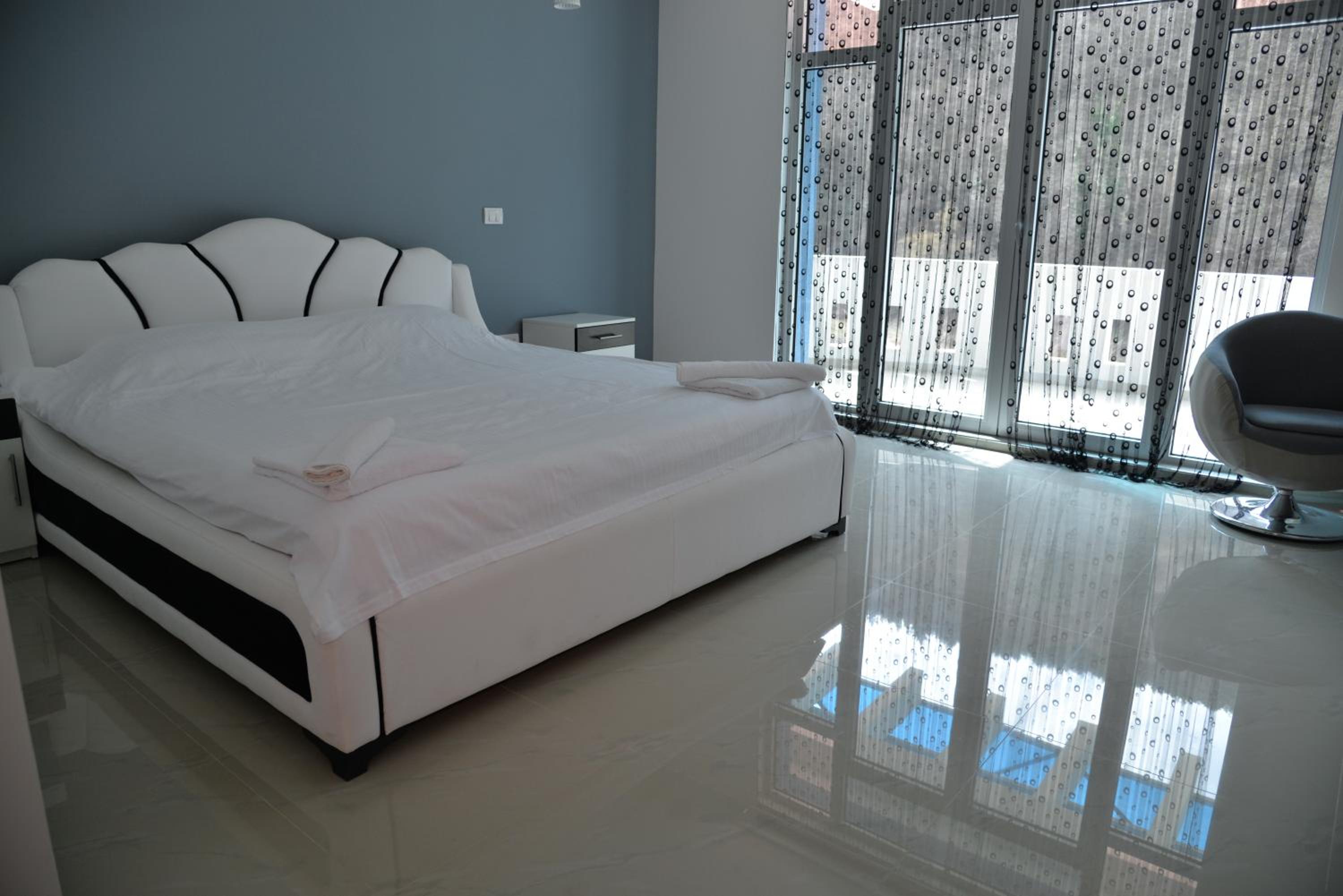 Deluxe Double Room with Balcony photo 1