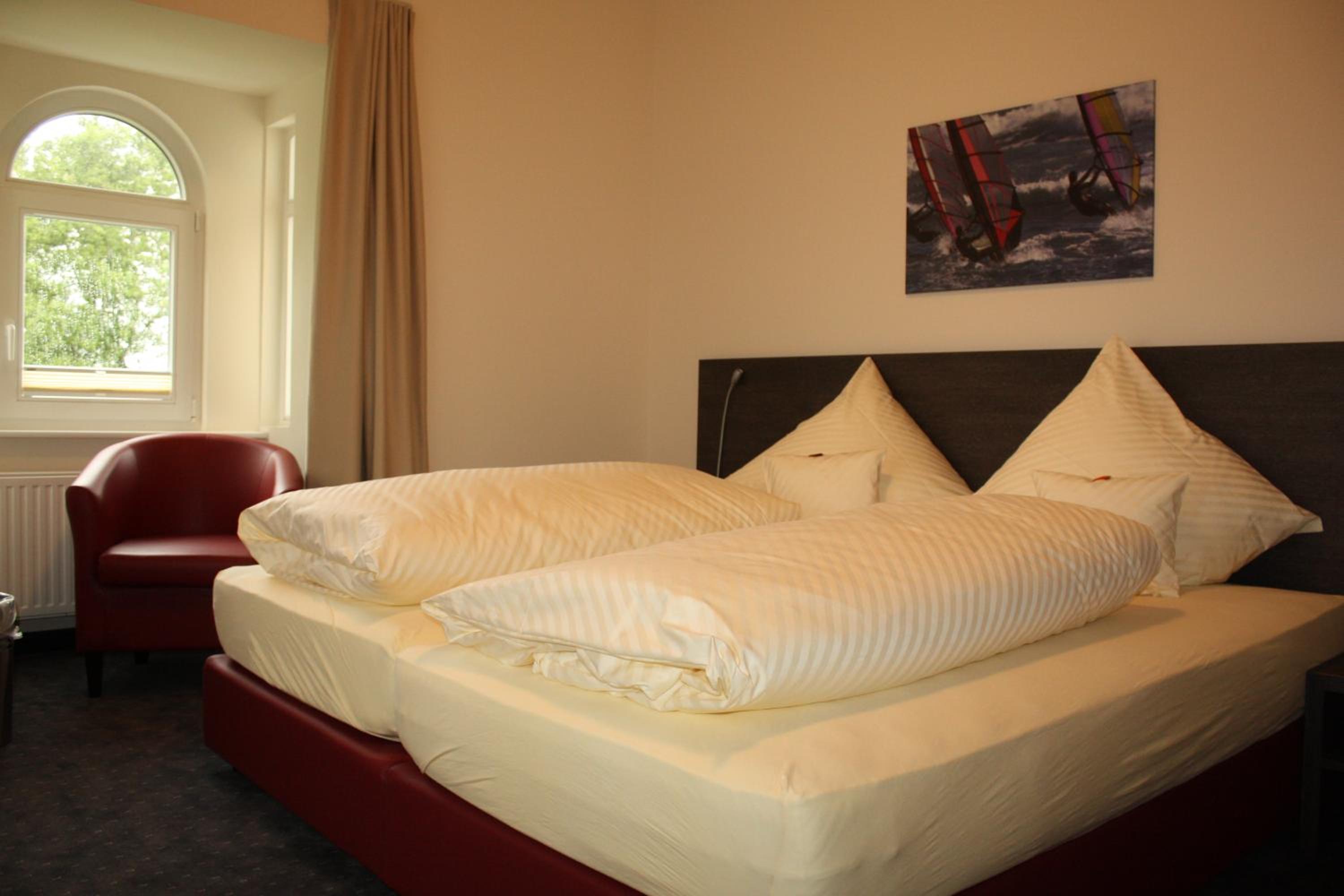 Double Room - Photo 5