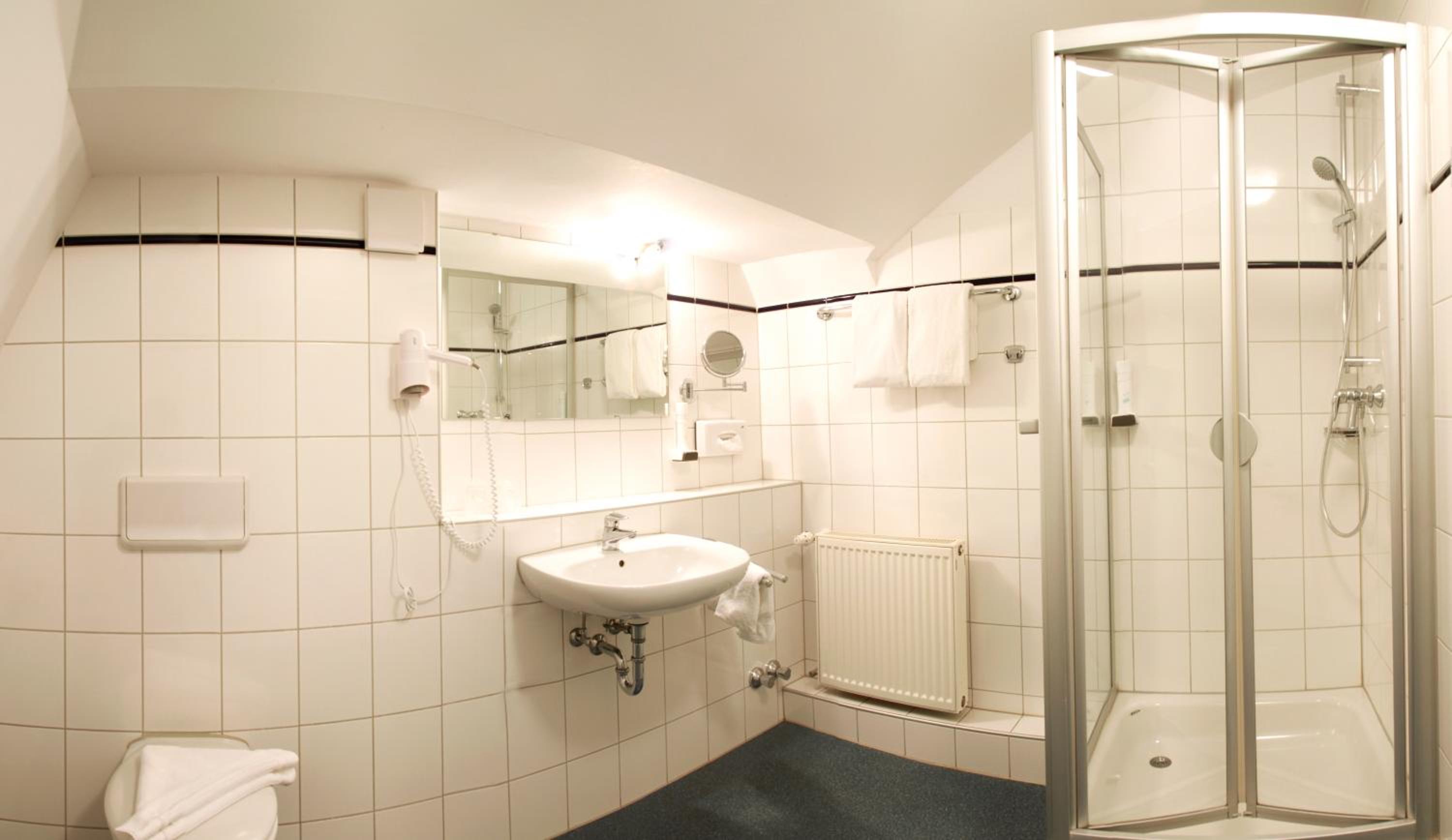 Double Room - Photo 4