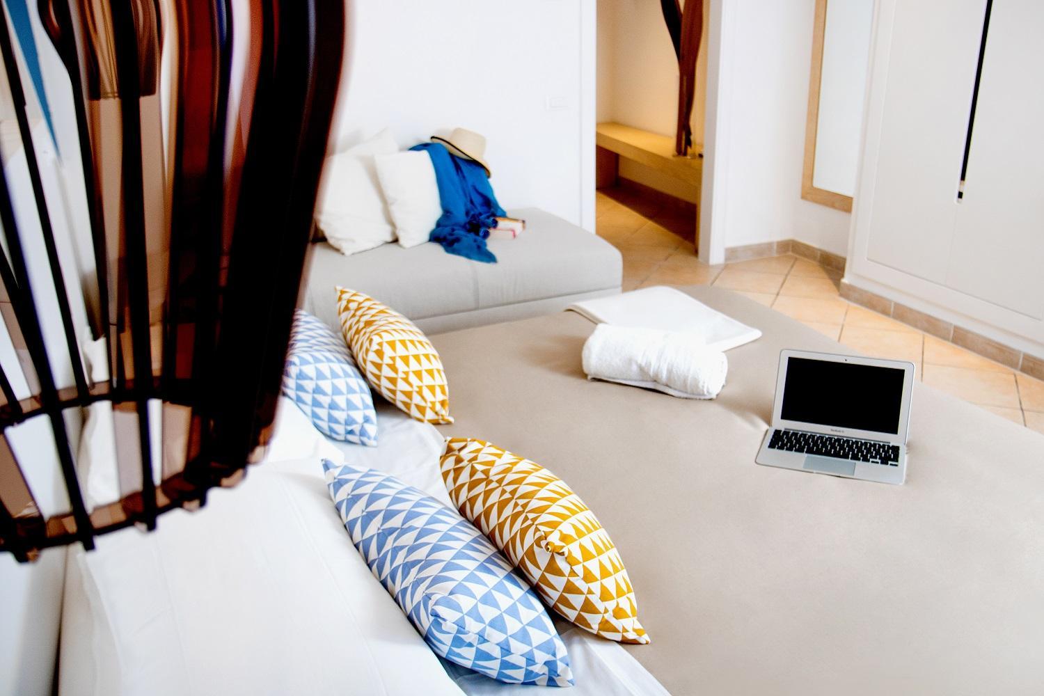Double Room - Photo 2