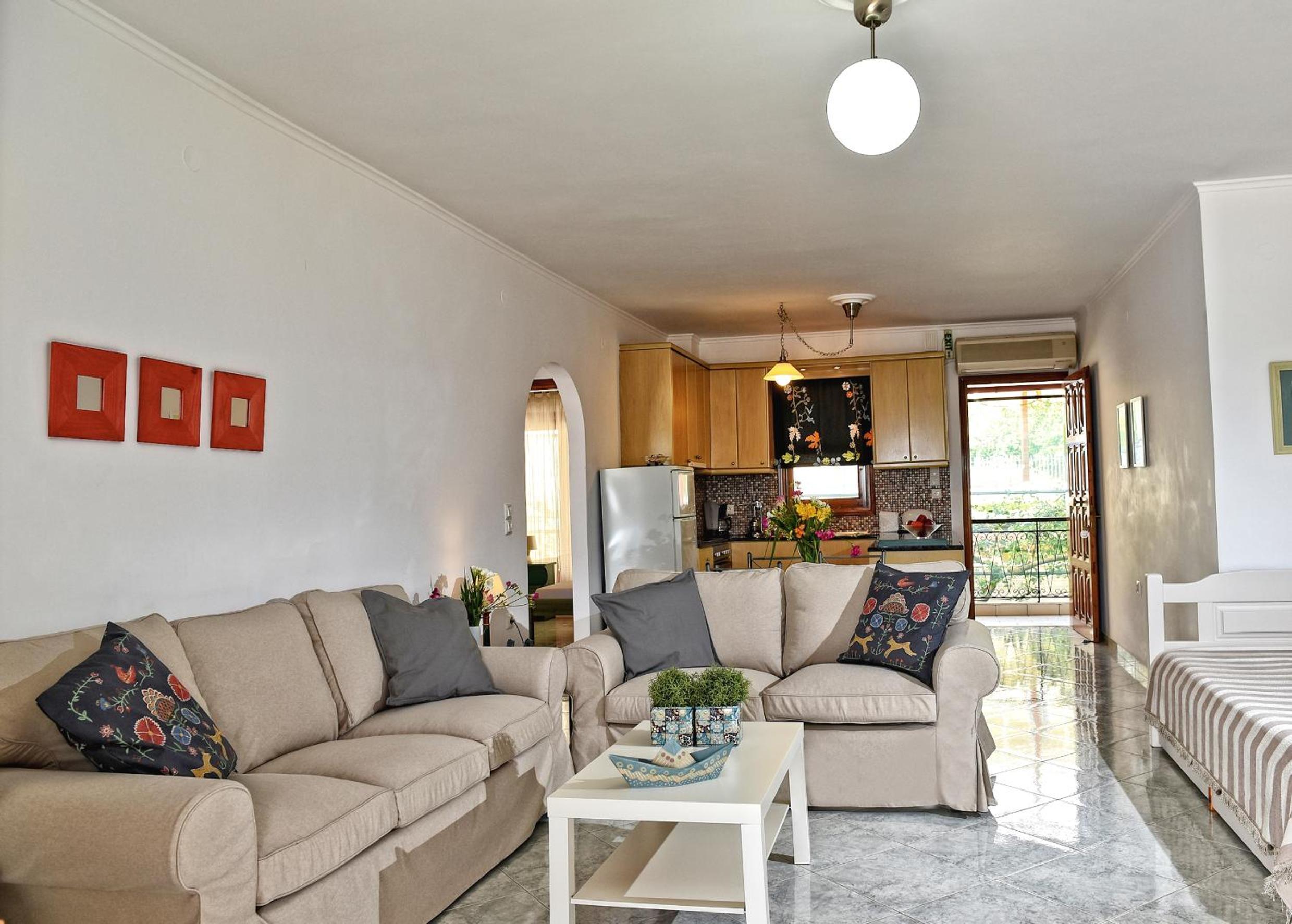 Two-Bedroom Apartment with Sea View photo 2