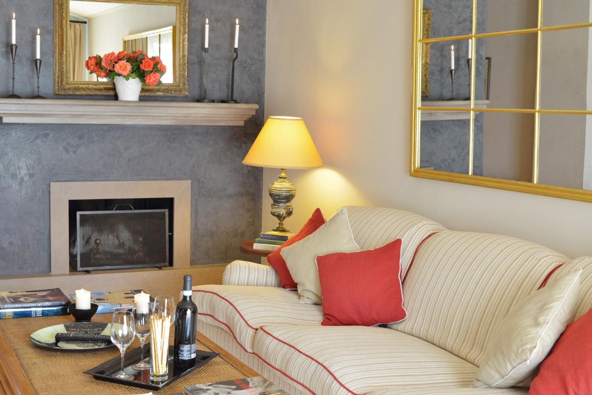 Apartment with Terrace photo 2