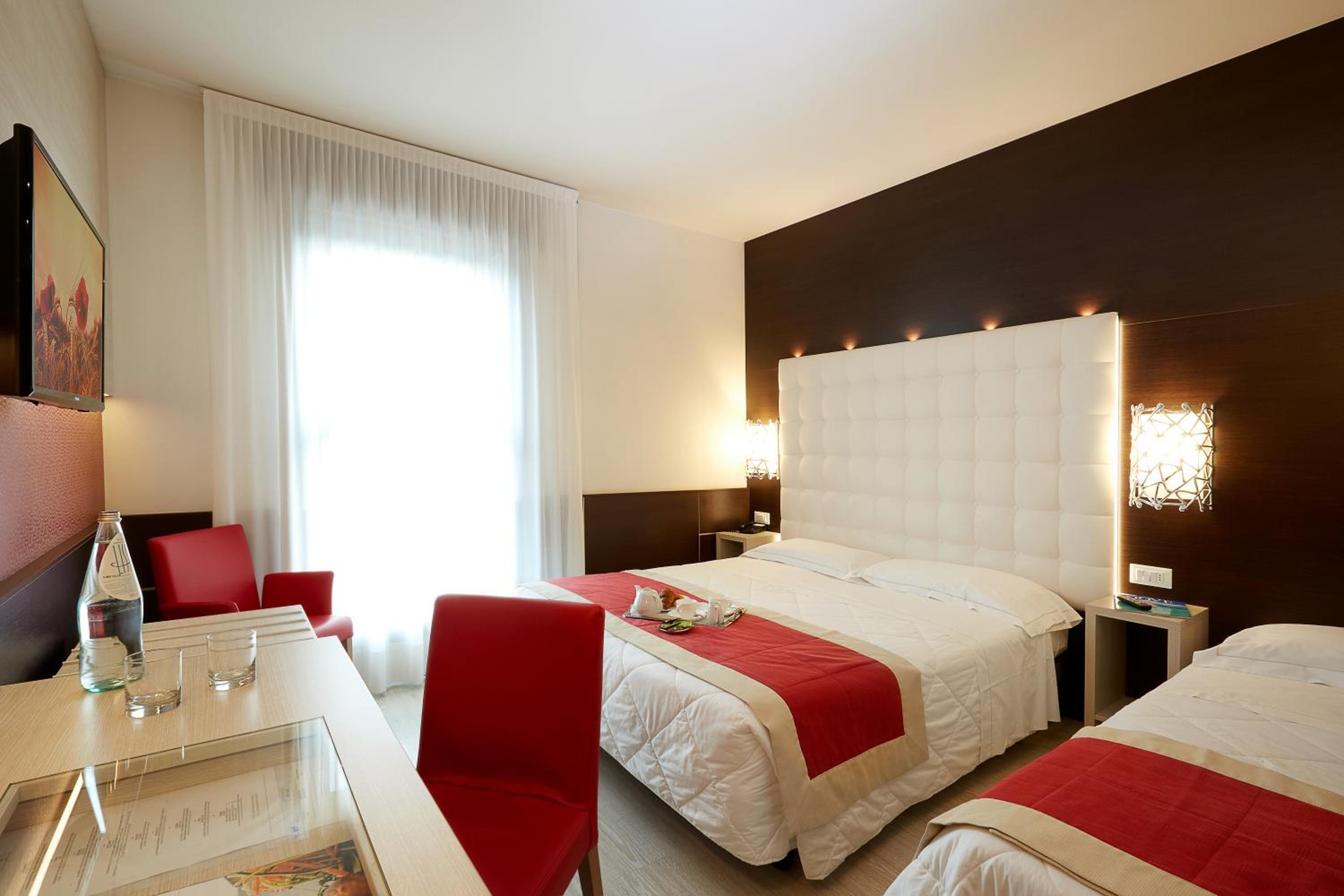 Triple Room - Photo 1