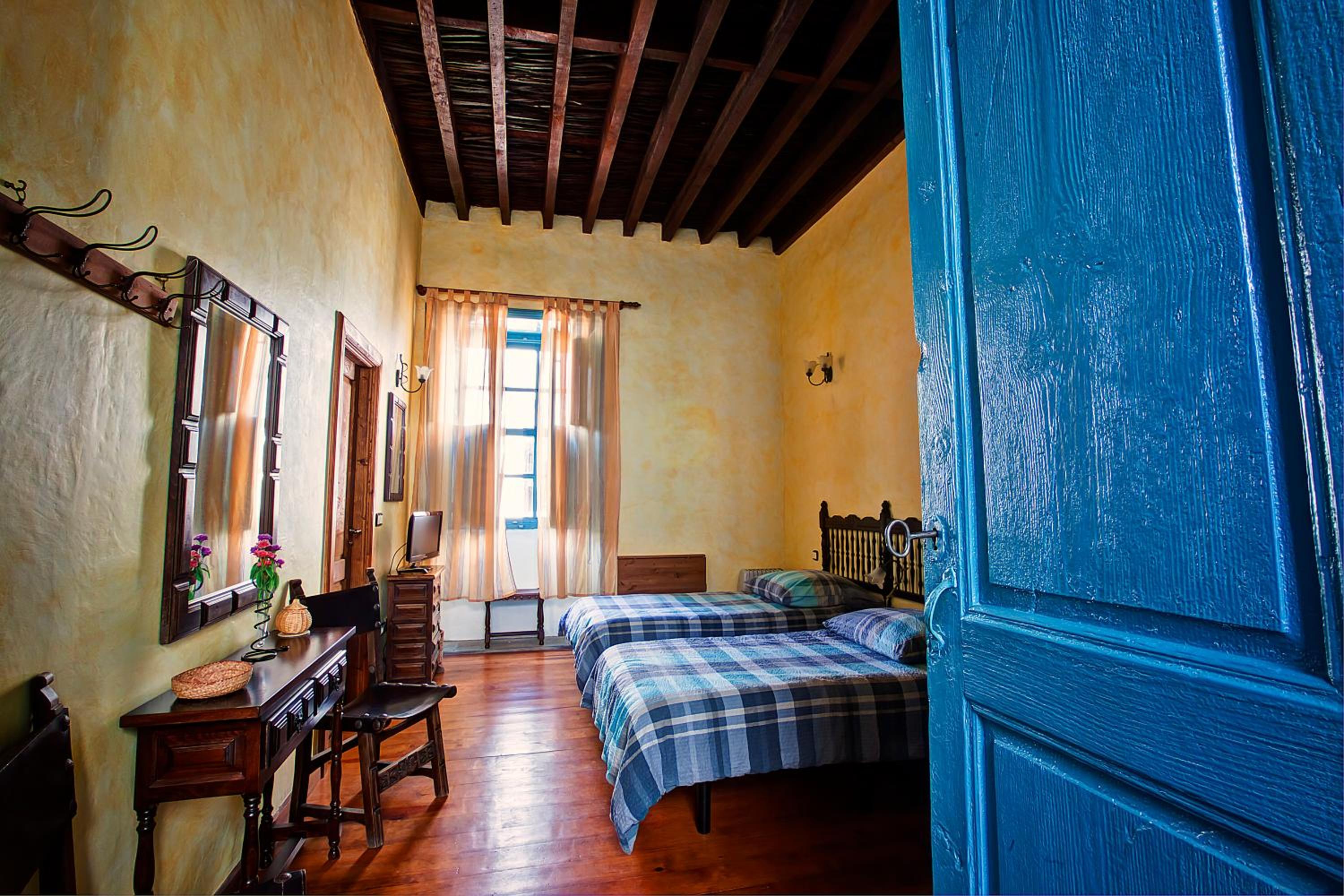 Double Room - Photo 13