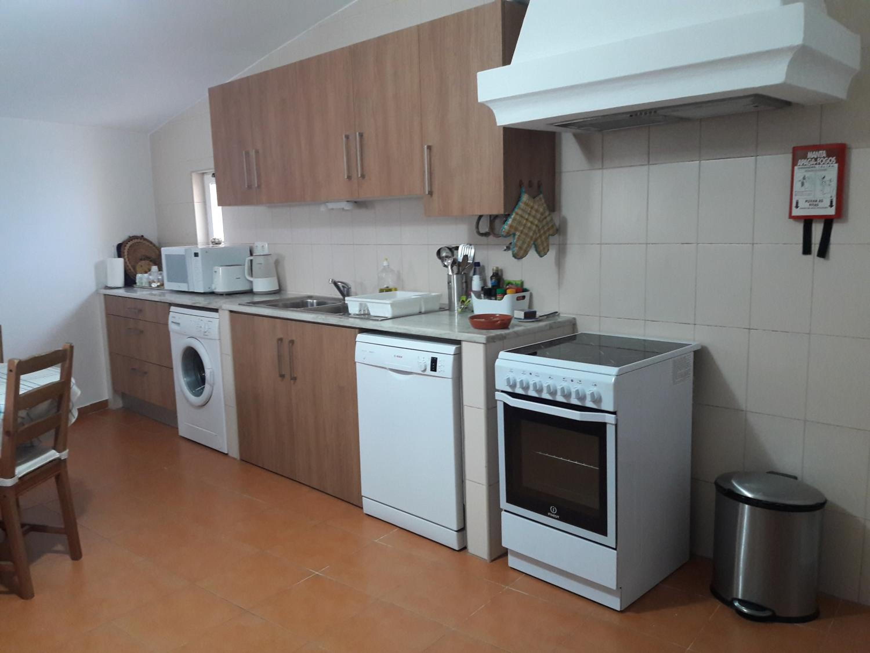 Three-Bedroom Apartment - Photo 22