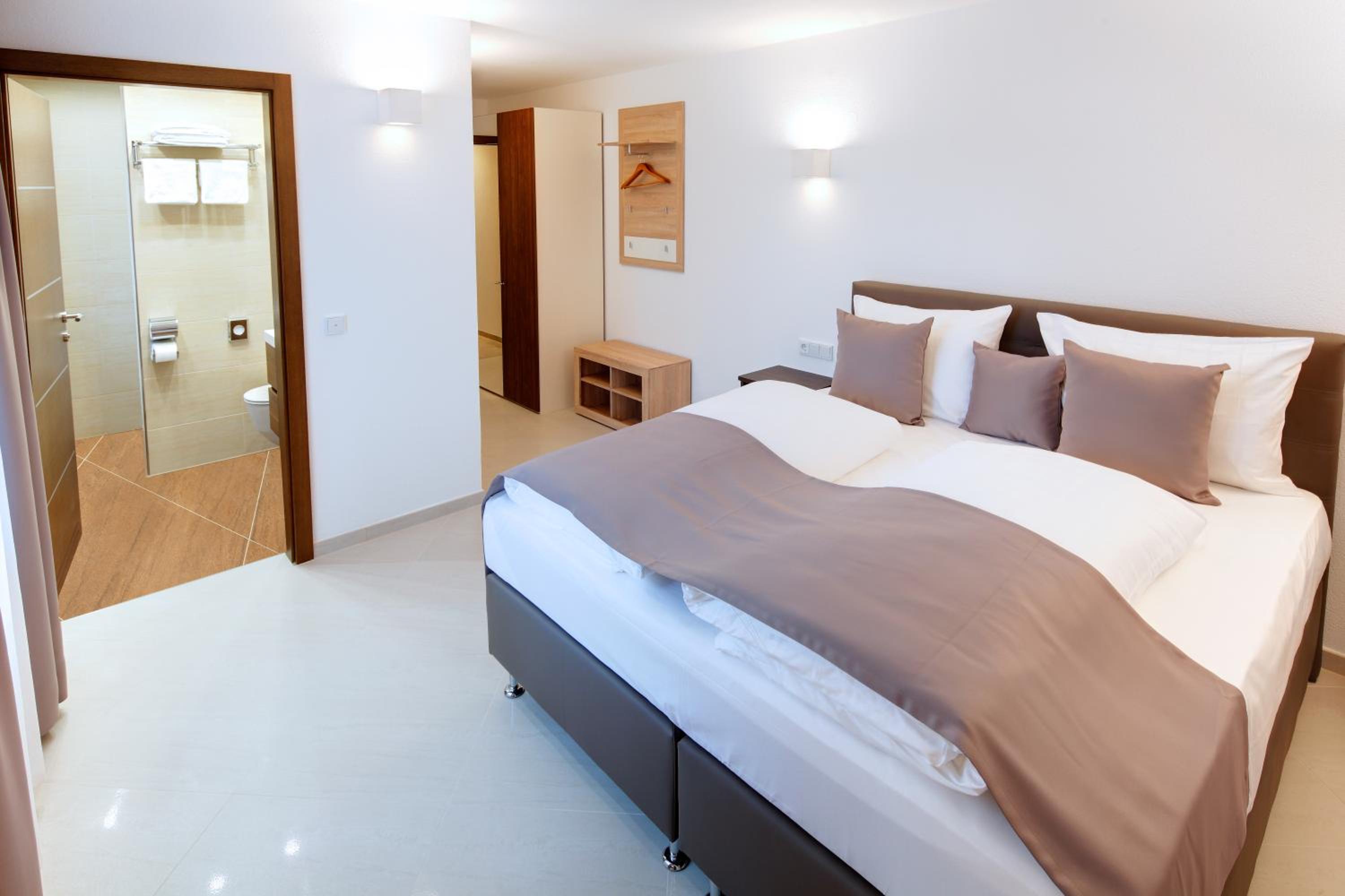 Double Room - Photo 1