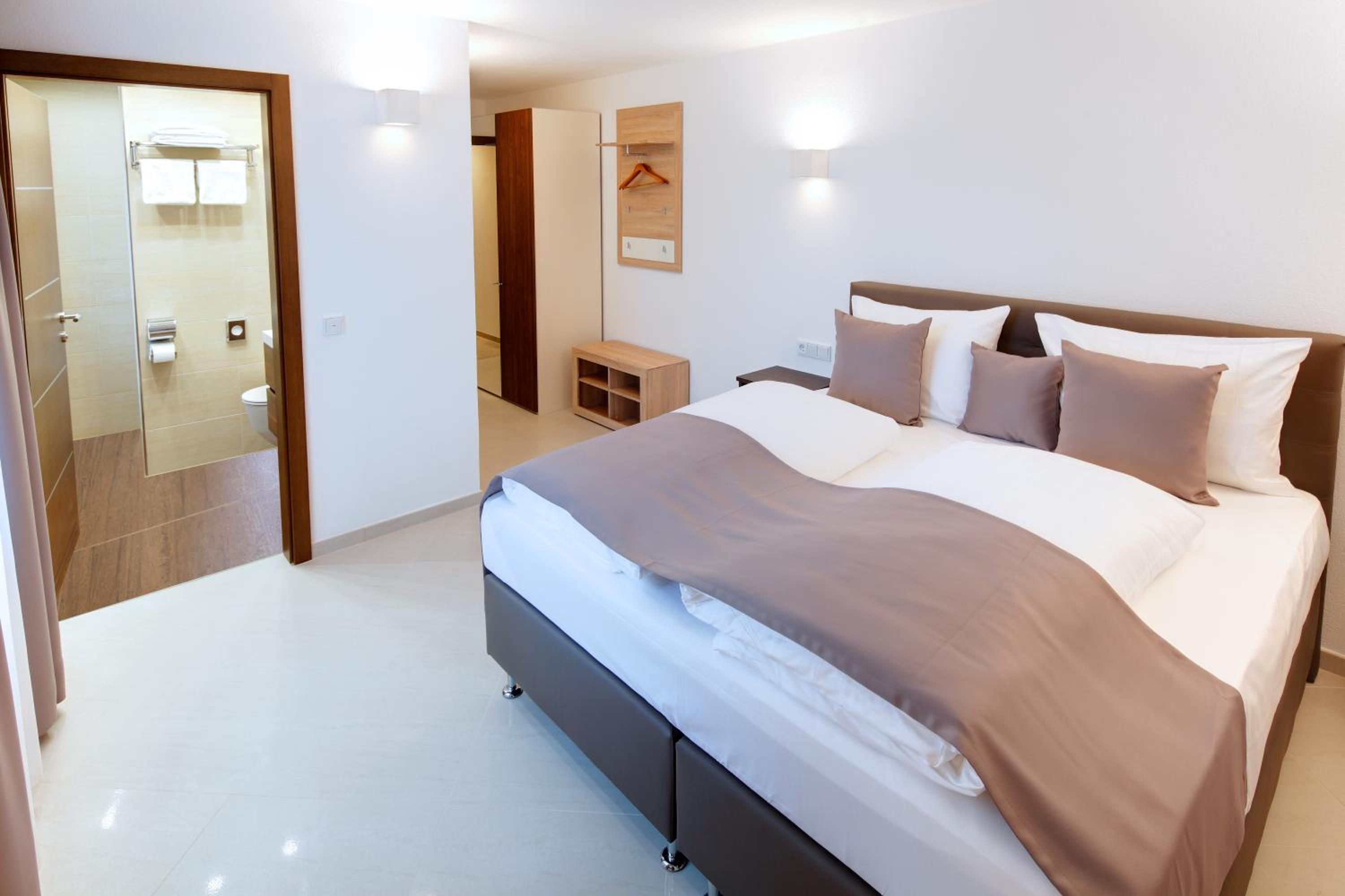Double Room - Photo 4