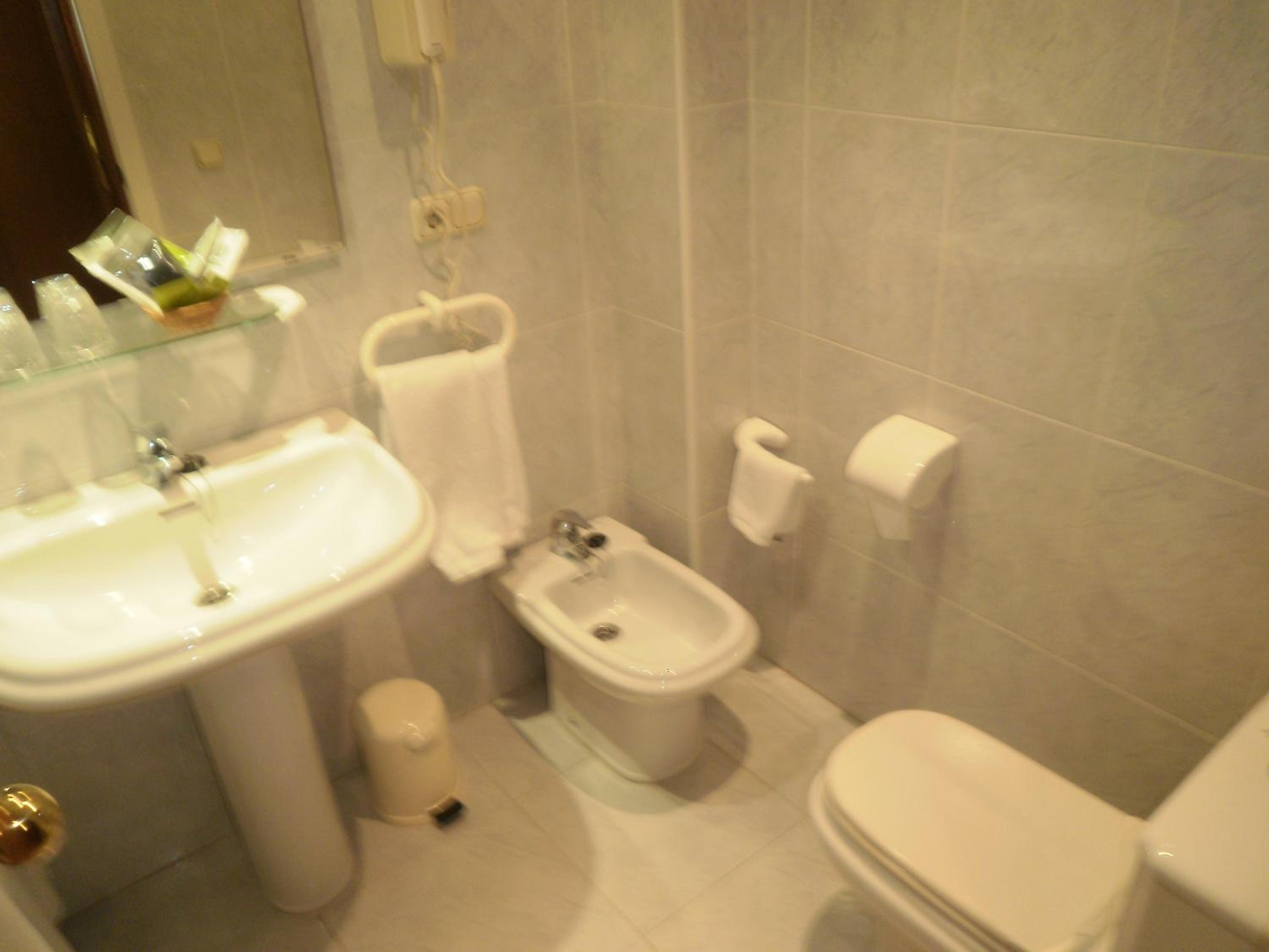Double or Twin Room photo 2
