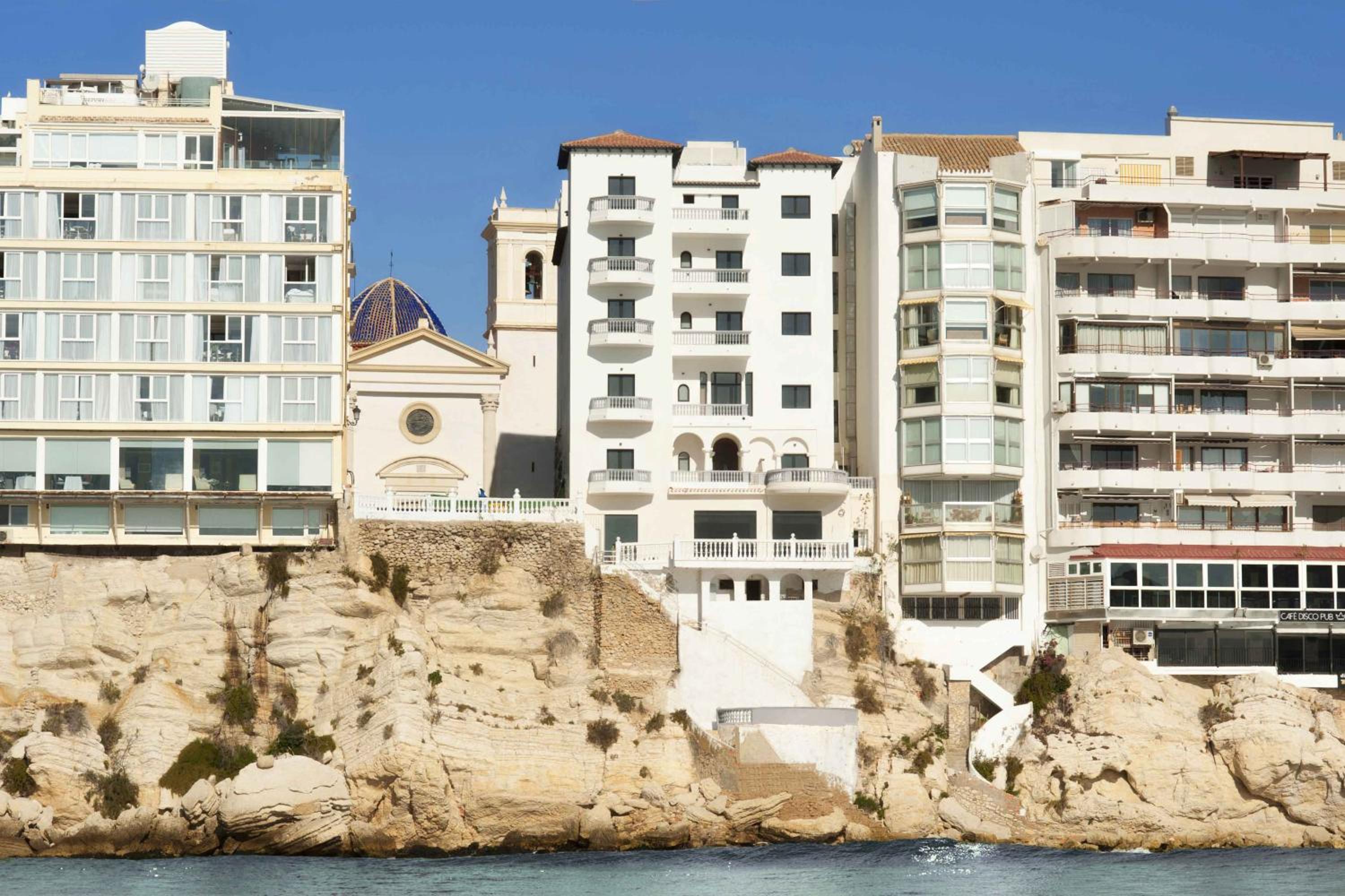 Twin Room with Sea View & Terrace - Photo 2