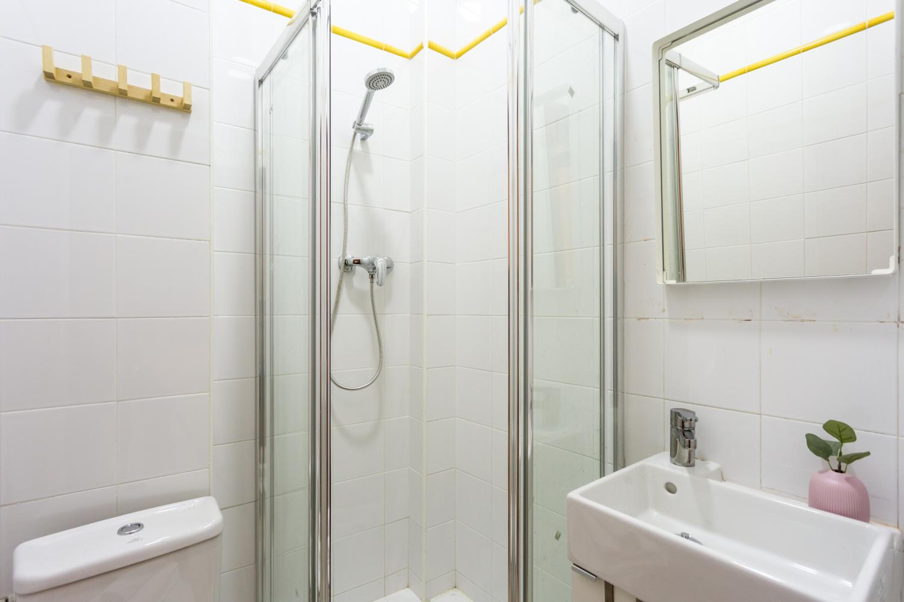 Apartment - Photo 19