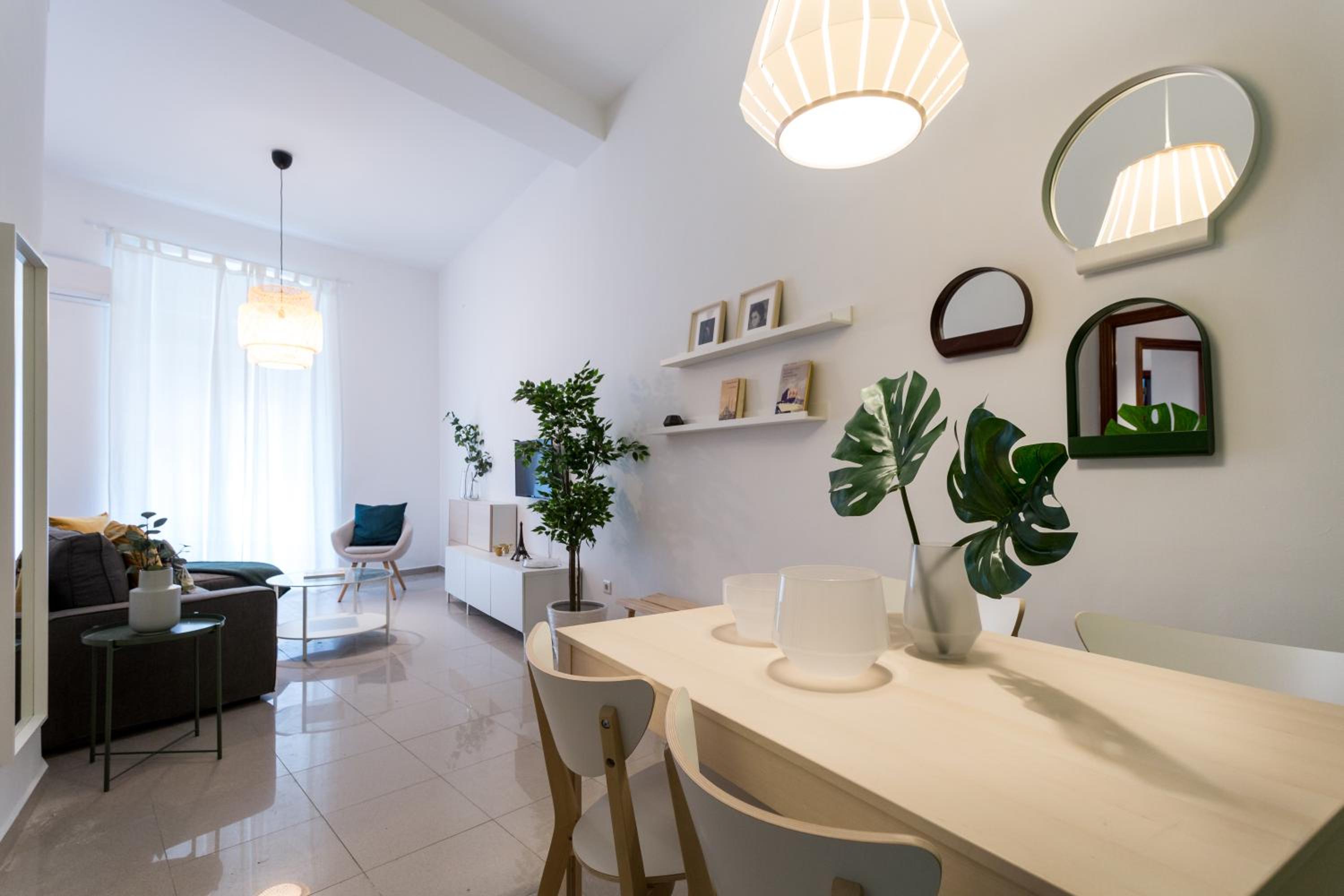 Apartment - Photo 2