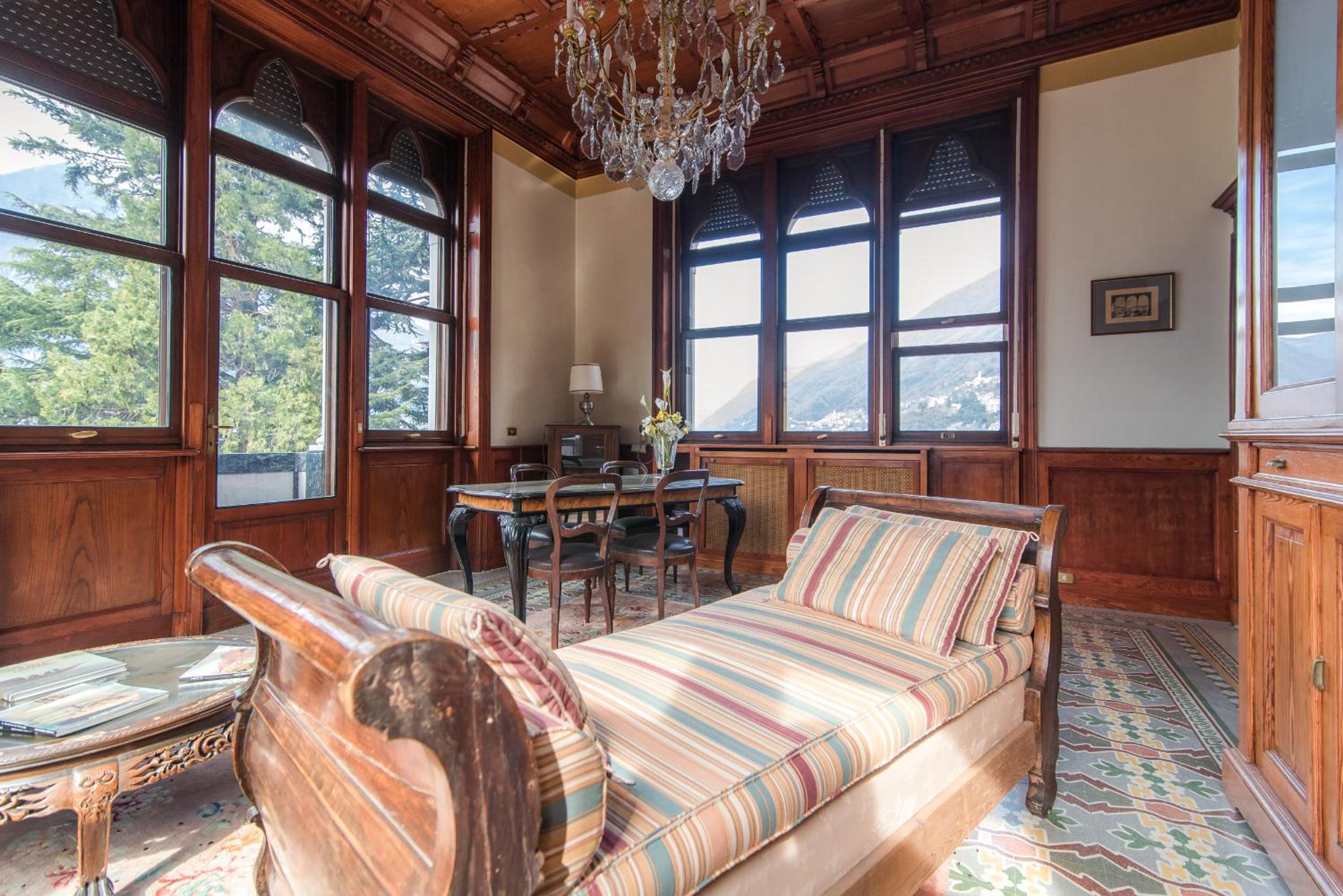 Deluxe Villa