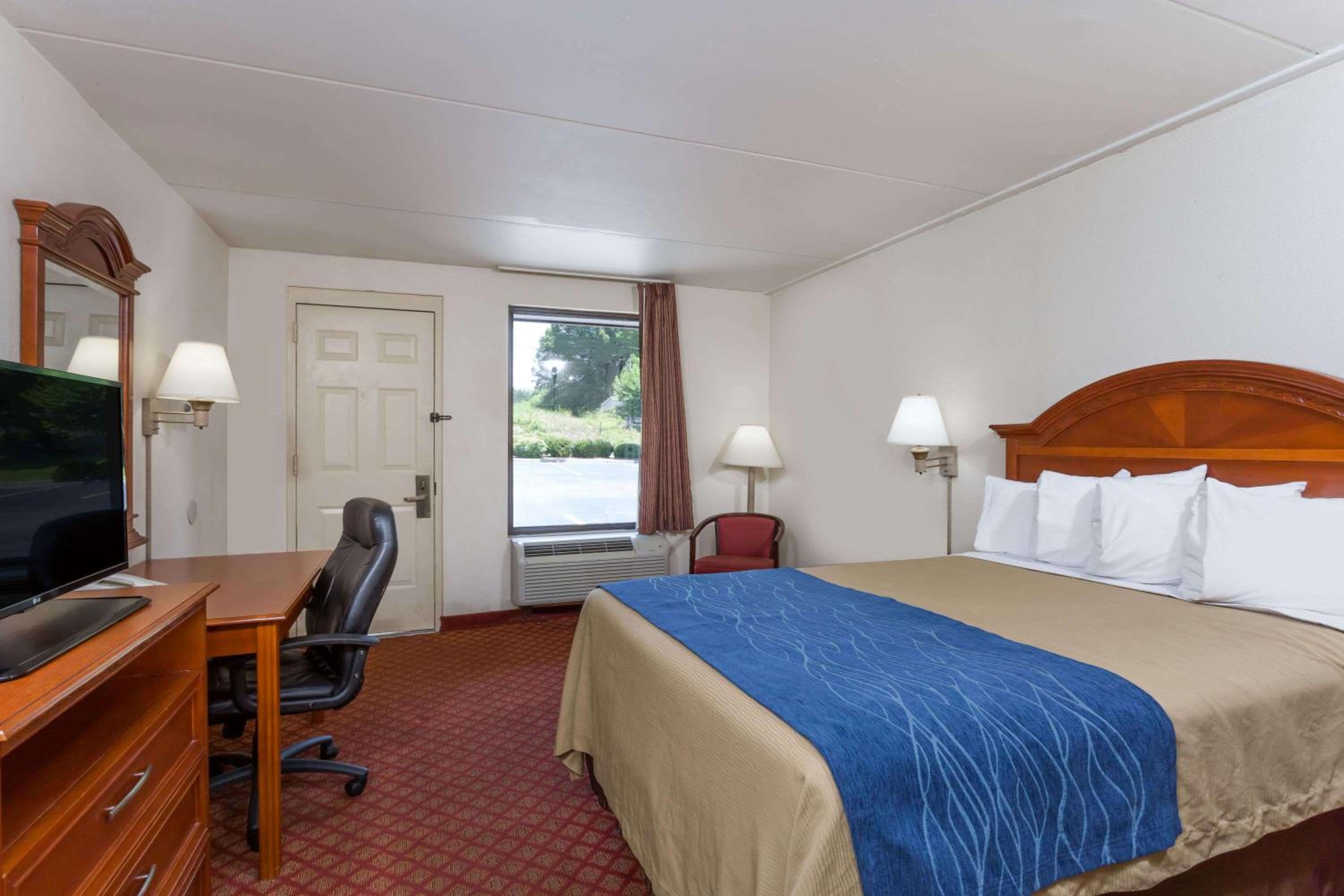 Double Room - Non-Smoking photo 1