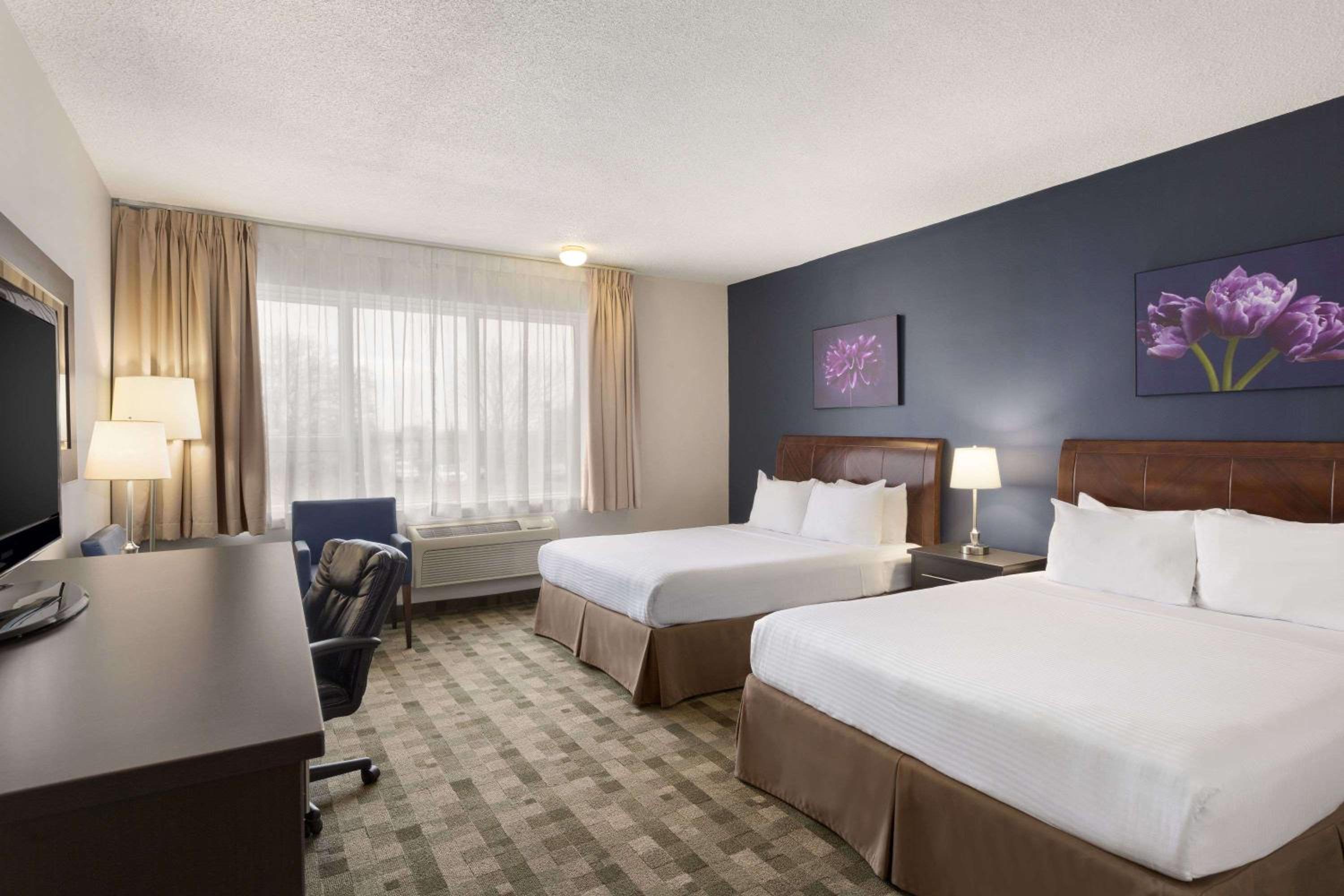 Queen Room with Two Queen Beds - Non-Smoking
