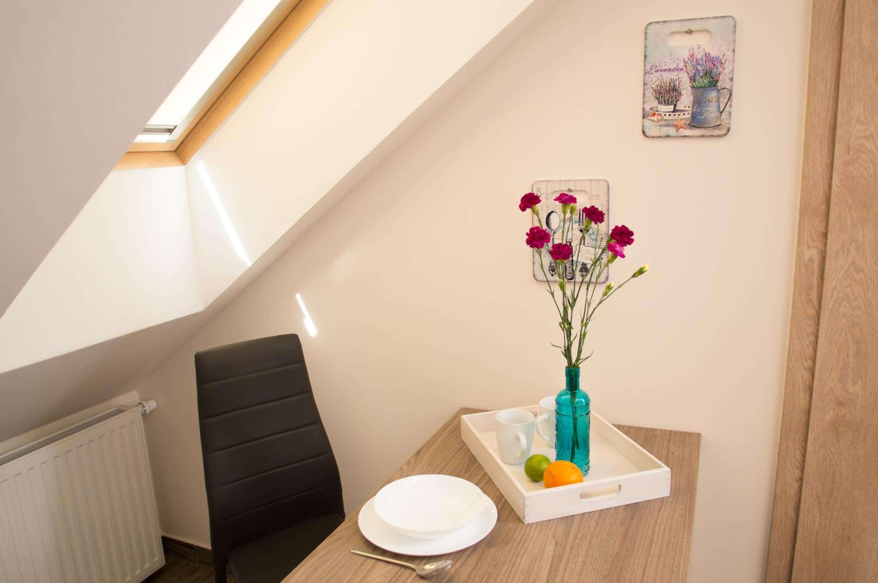 Studio Apartment - Photo 7