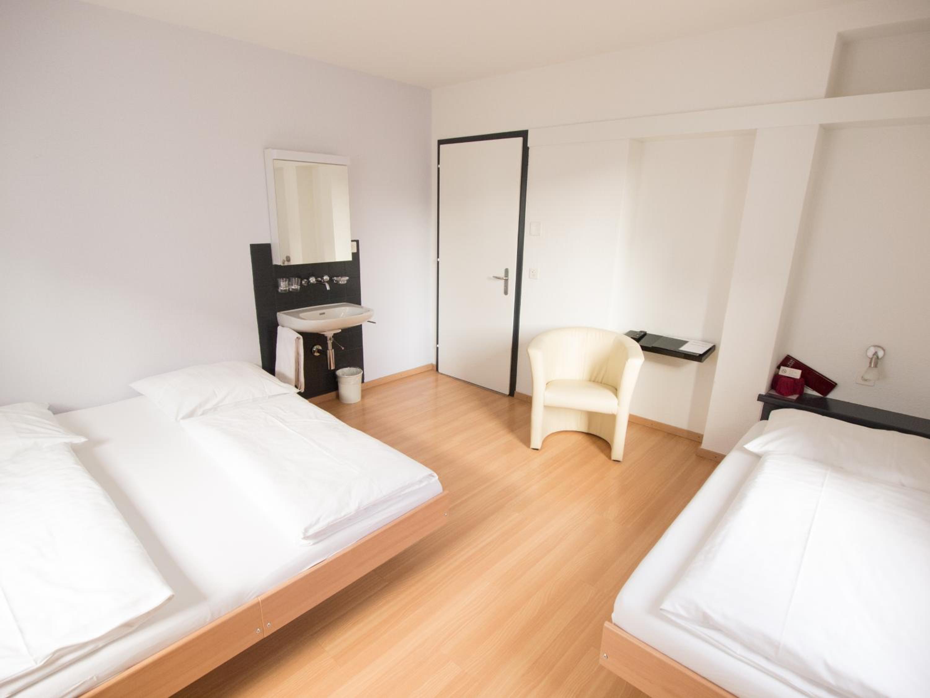Triple Room with External Private Bathroom - Photo 7