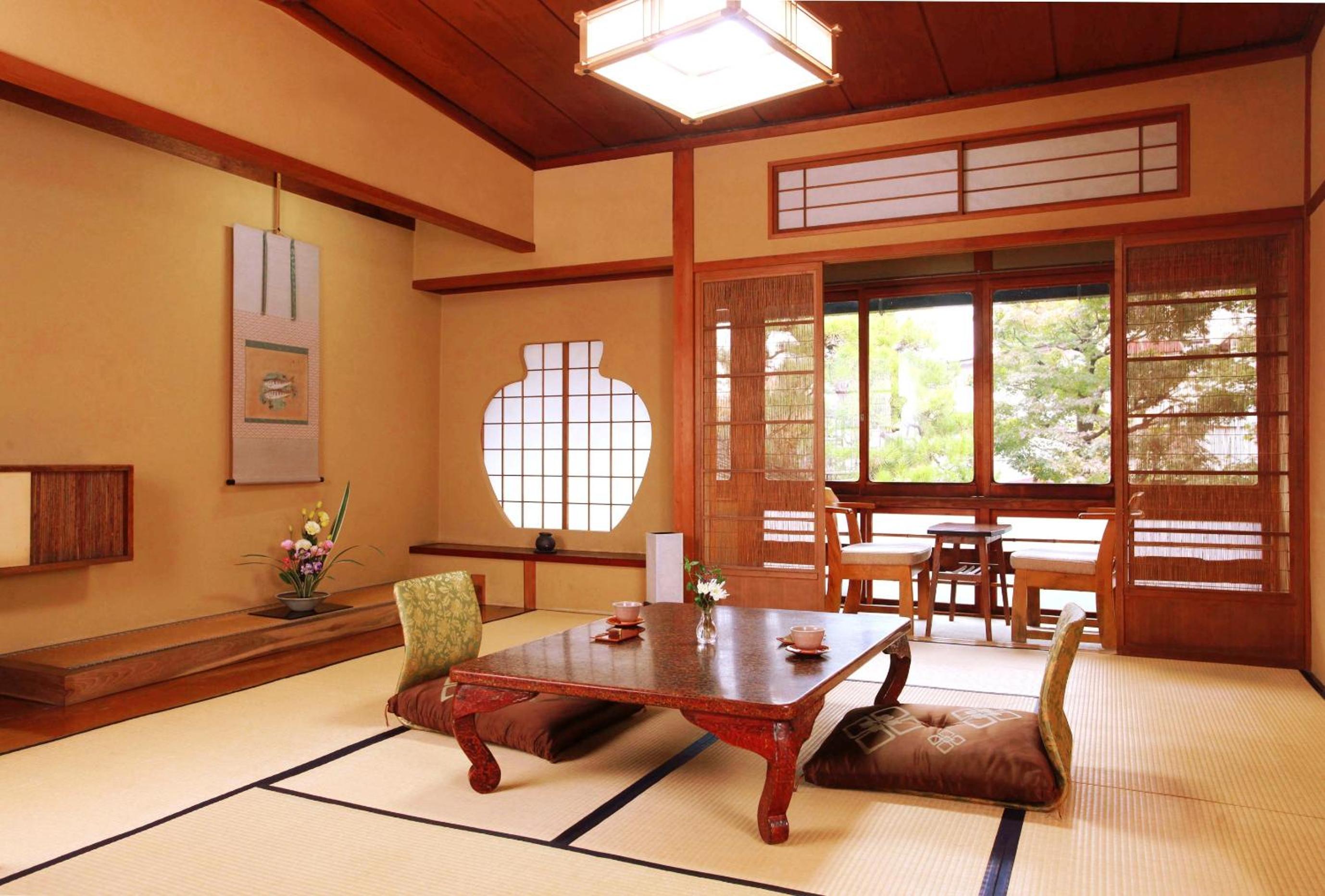 Japanese-Style Superior Twin Room with Shared Bathroom and Garden View photo 3