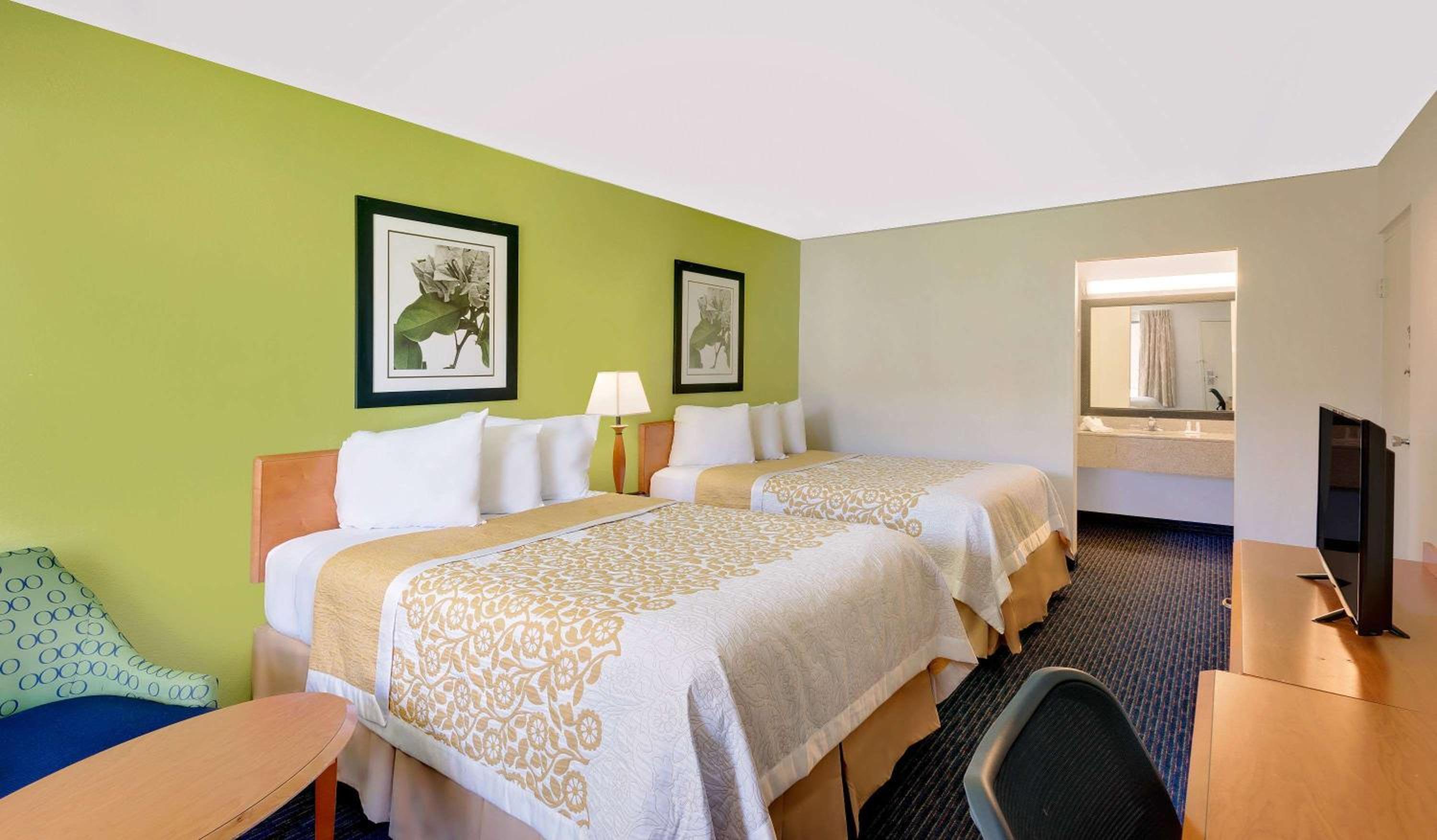 Double Room with Two Double Beds - Non-Smoking photo 1