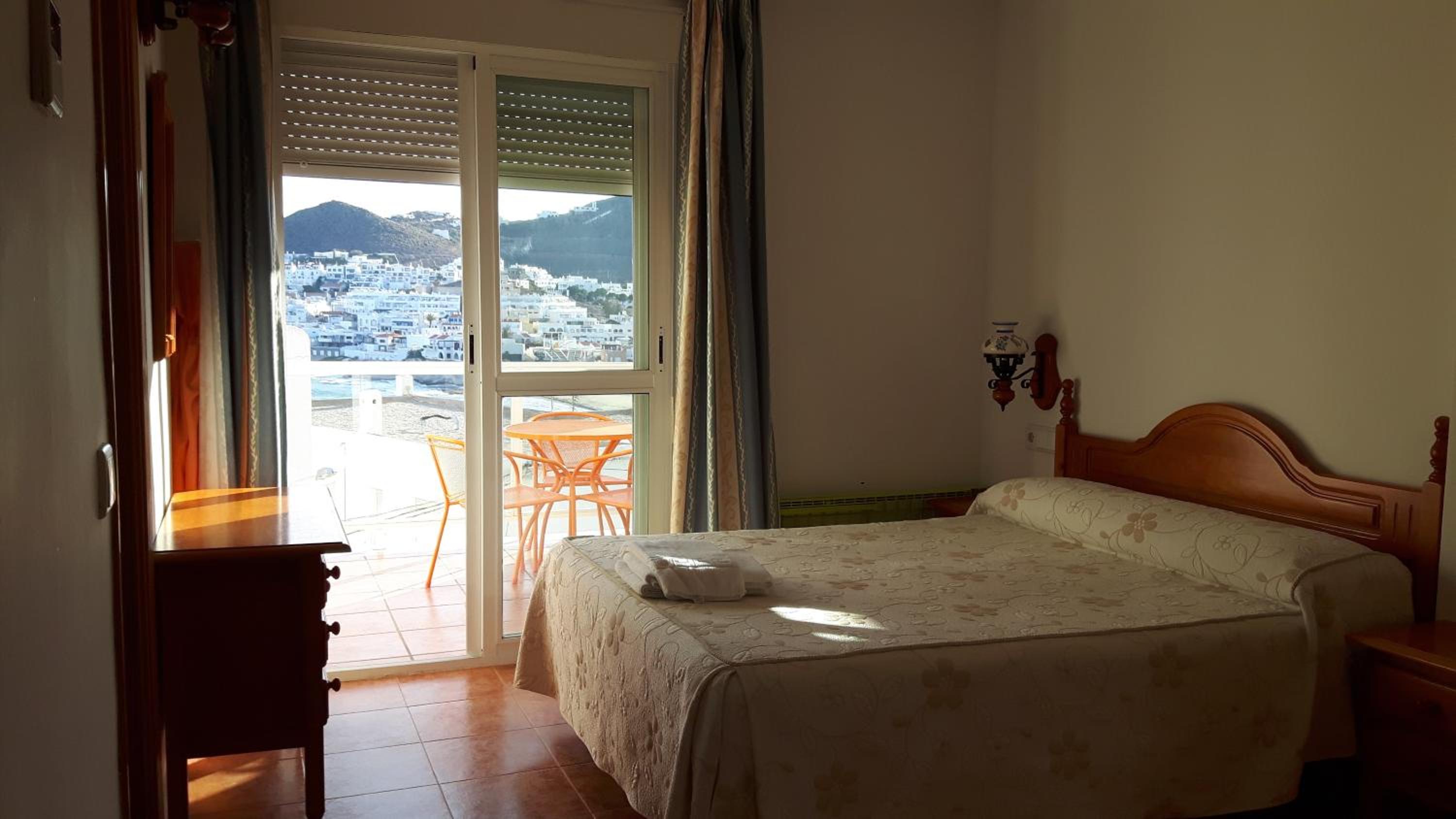 Estudio con vista al mar
